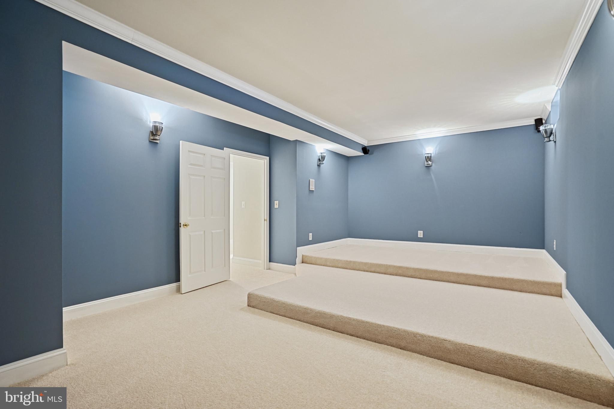 CEDAR CREST - Residential