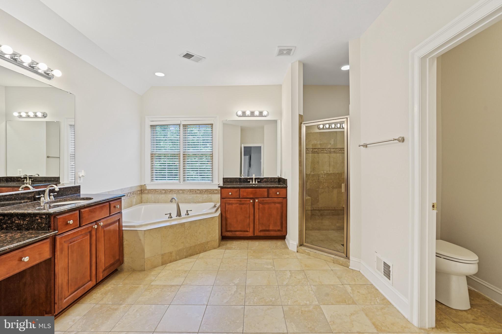 CEDAR CREST - Residential