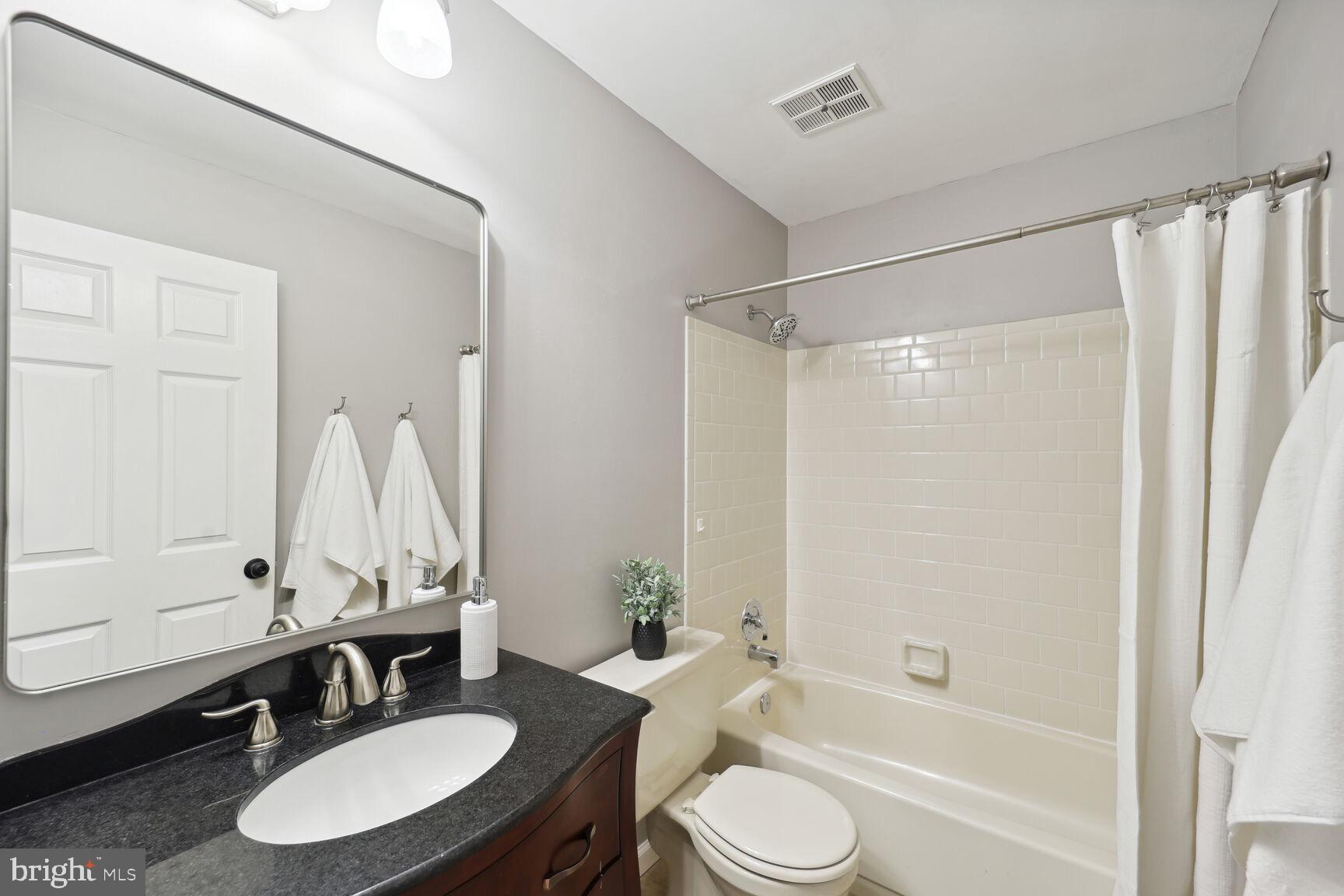 SHANNON STATION - Residential