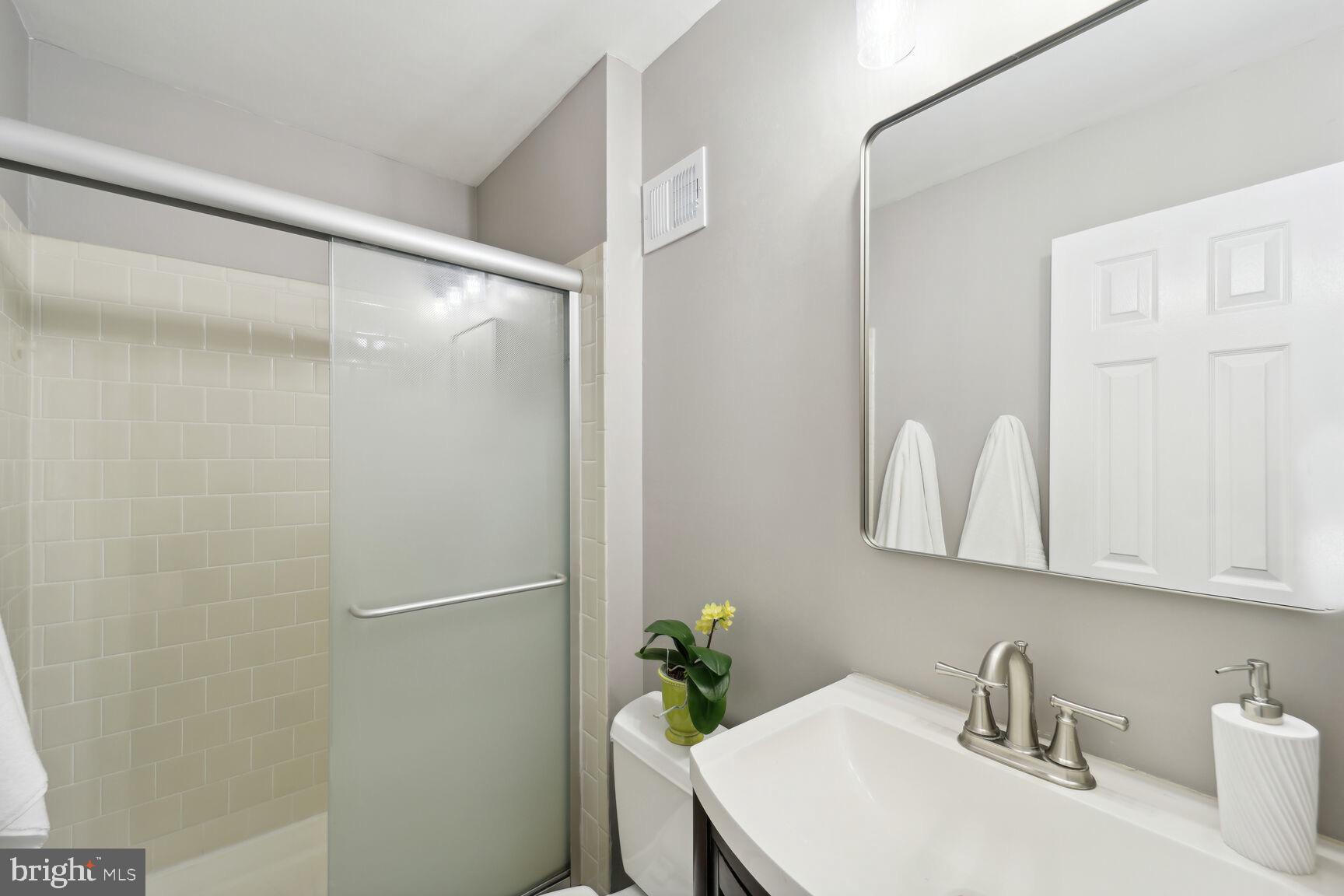 SHANNON STATION - Residential