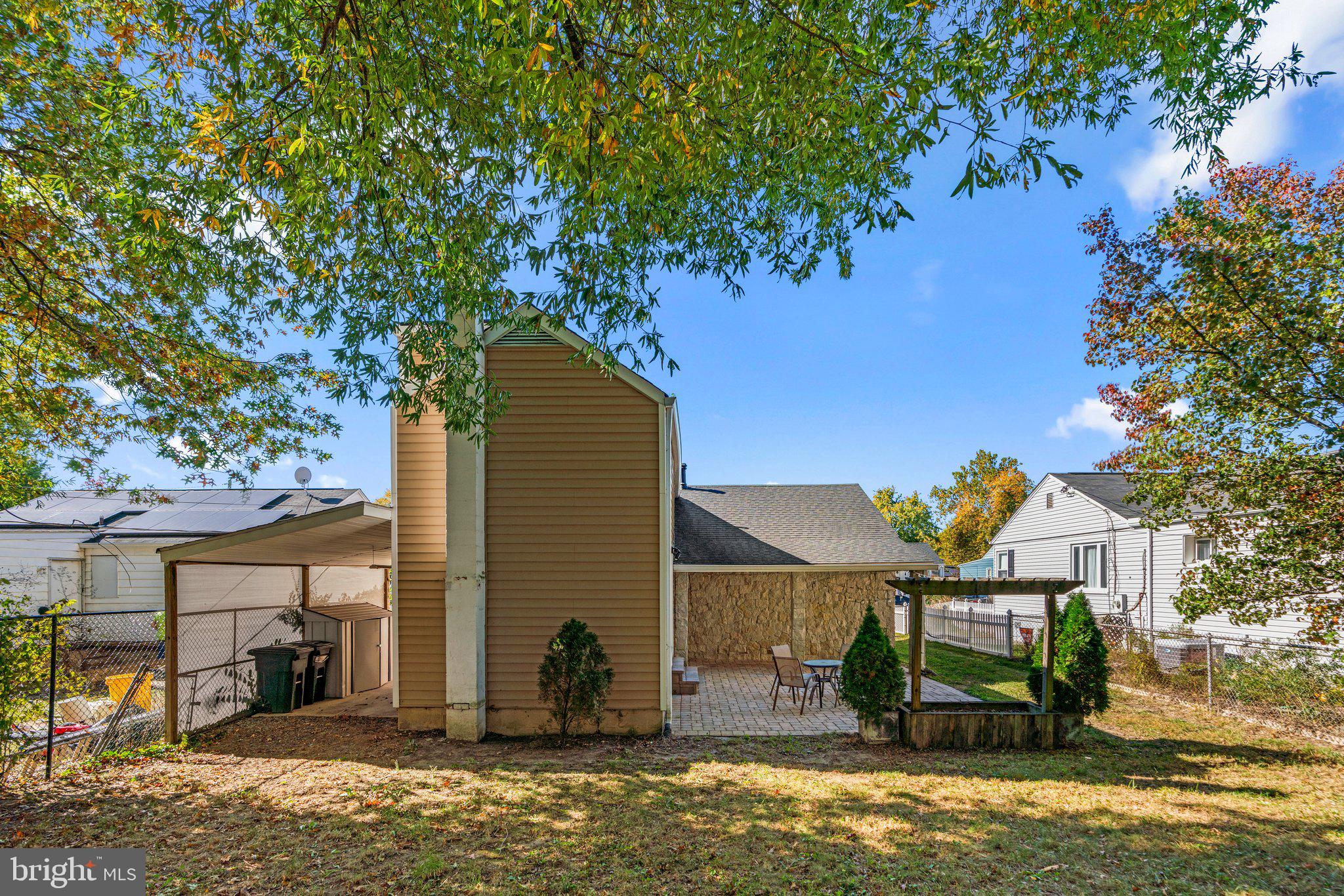 MUNROE GARDENS - Residential