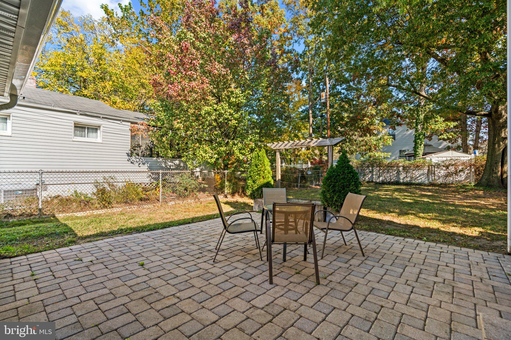 MUNROE GARDENS - Residential