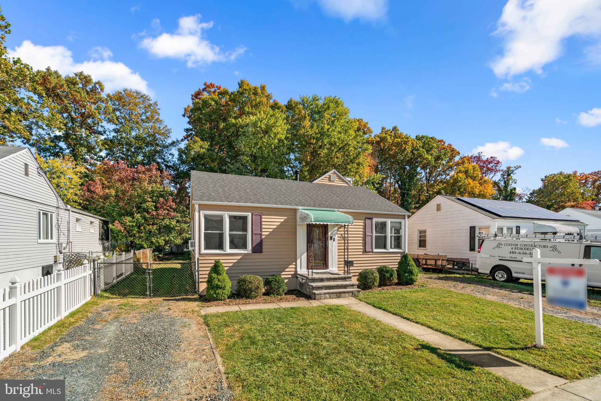 MUNROE GARDENS - Residential