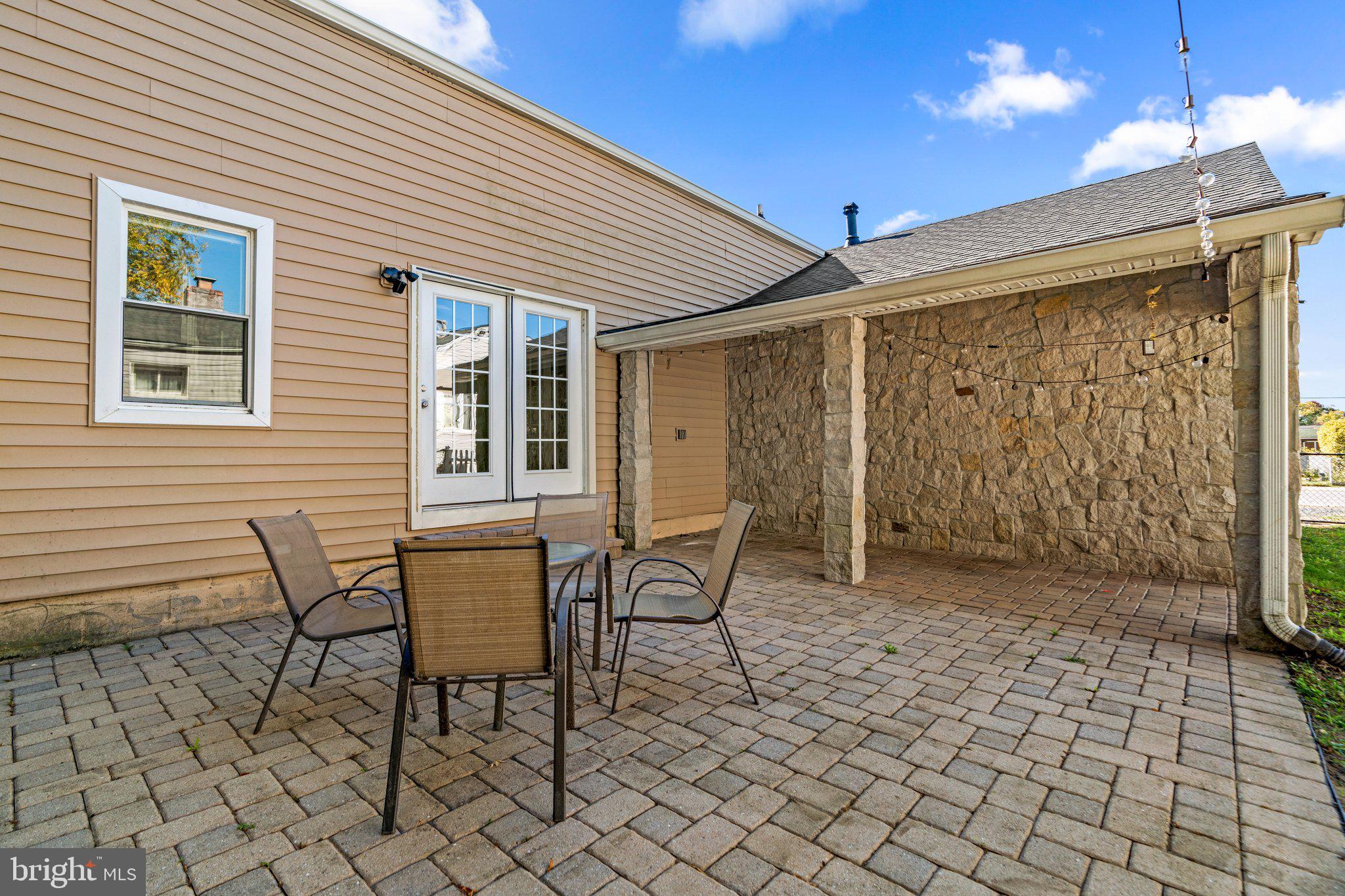 MUNROE GARDENS - Residential