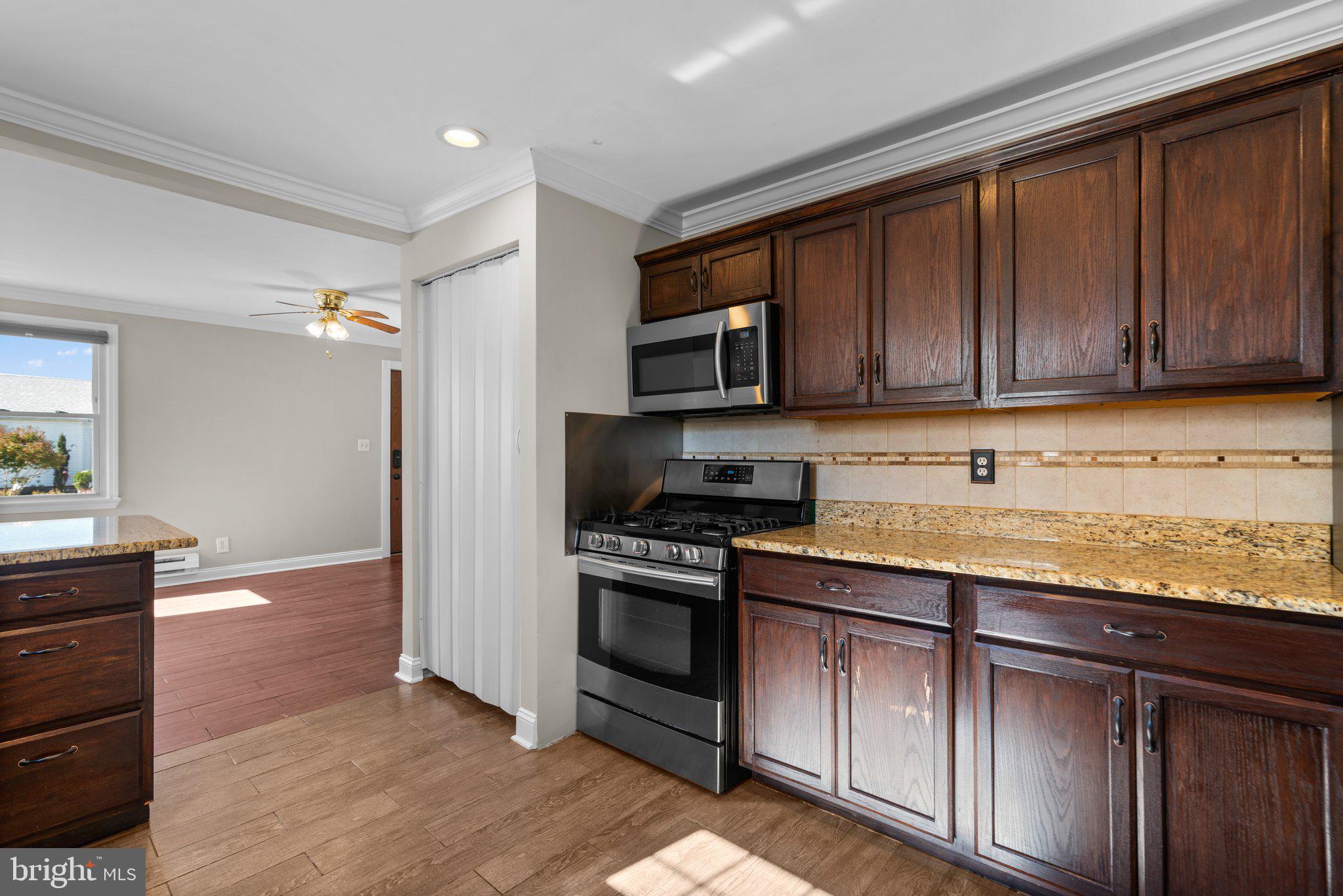 MUNROE GARDENS - Residential