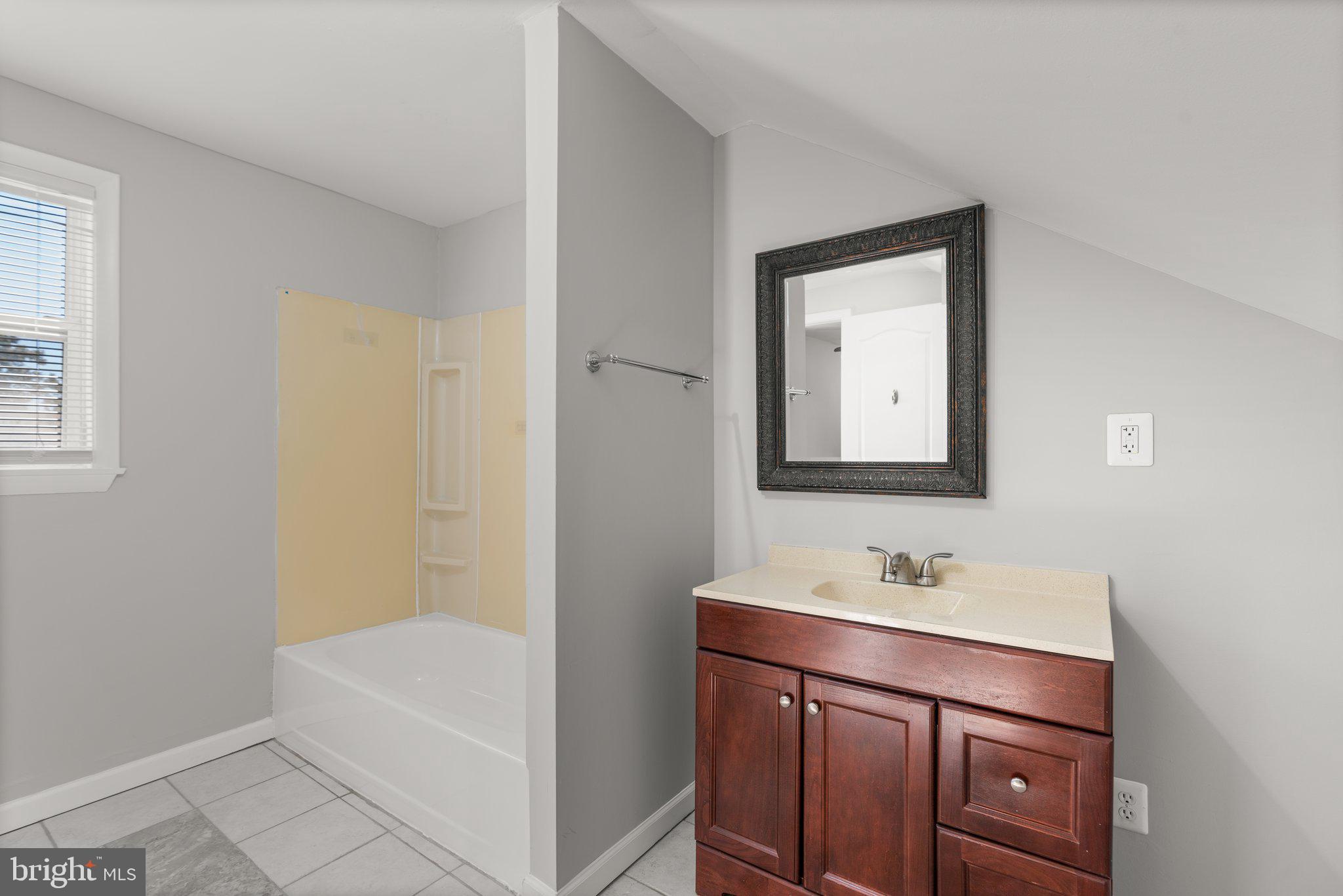 MUNROE GARDENS - Residential