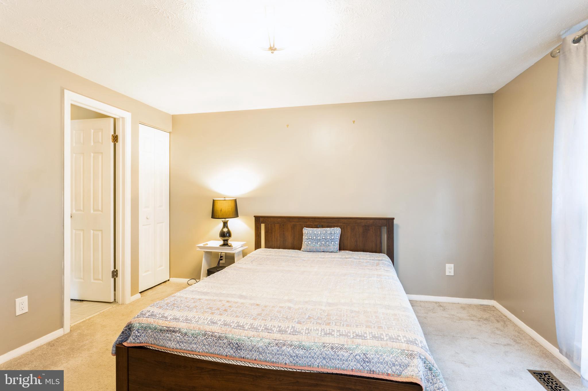 LAUREL VALLEY - Residential