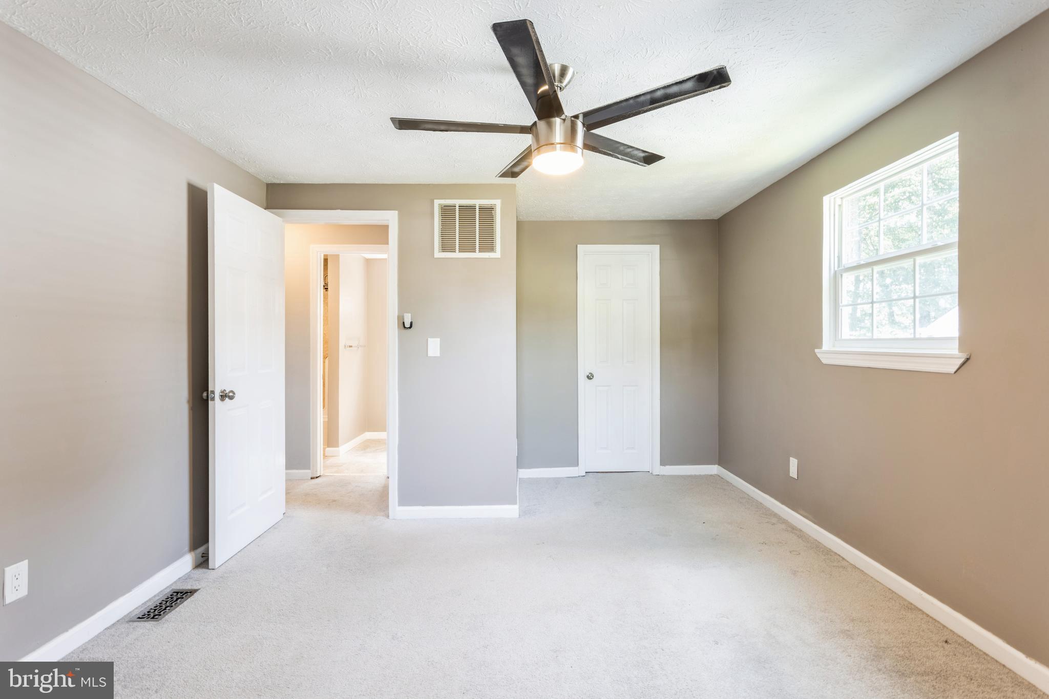 LAUREL VALLEY - Residential