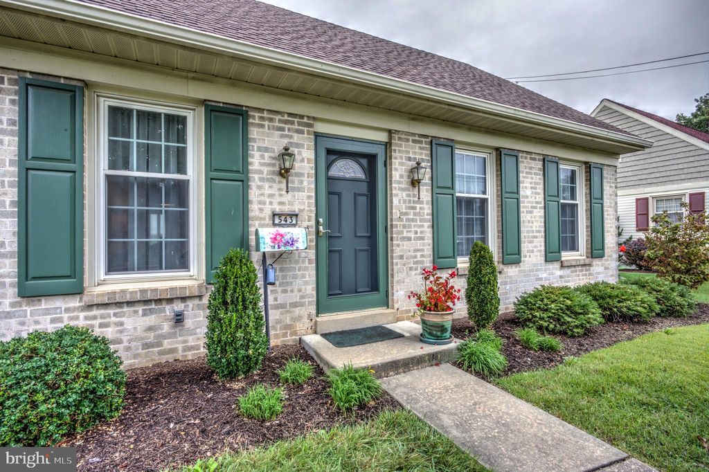 Photo of 543 W Conestoga Street, New Holland, PA 17557 (MLS # PALA2041122)