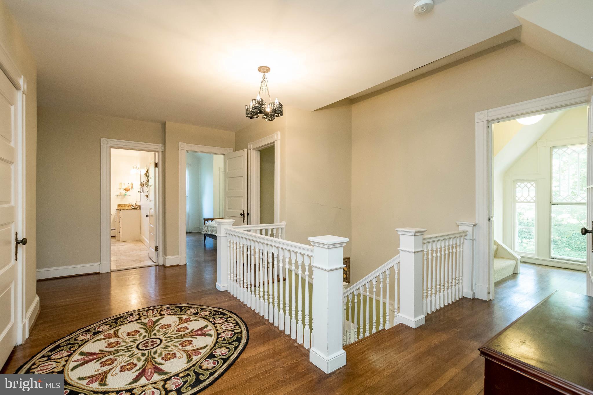 MOUNT WASHINGTON - Residential