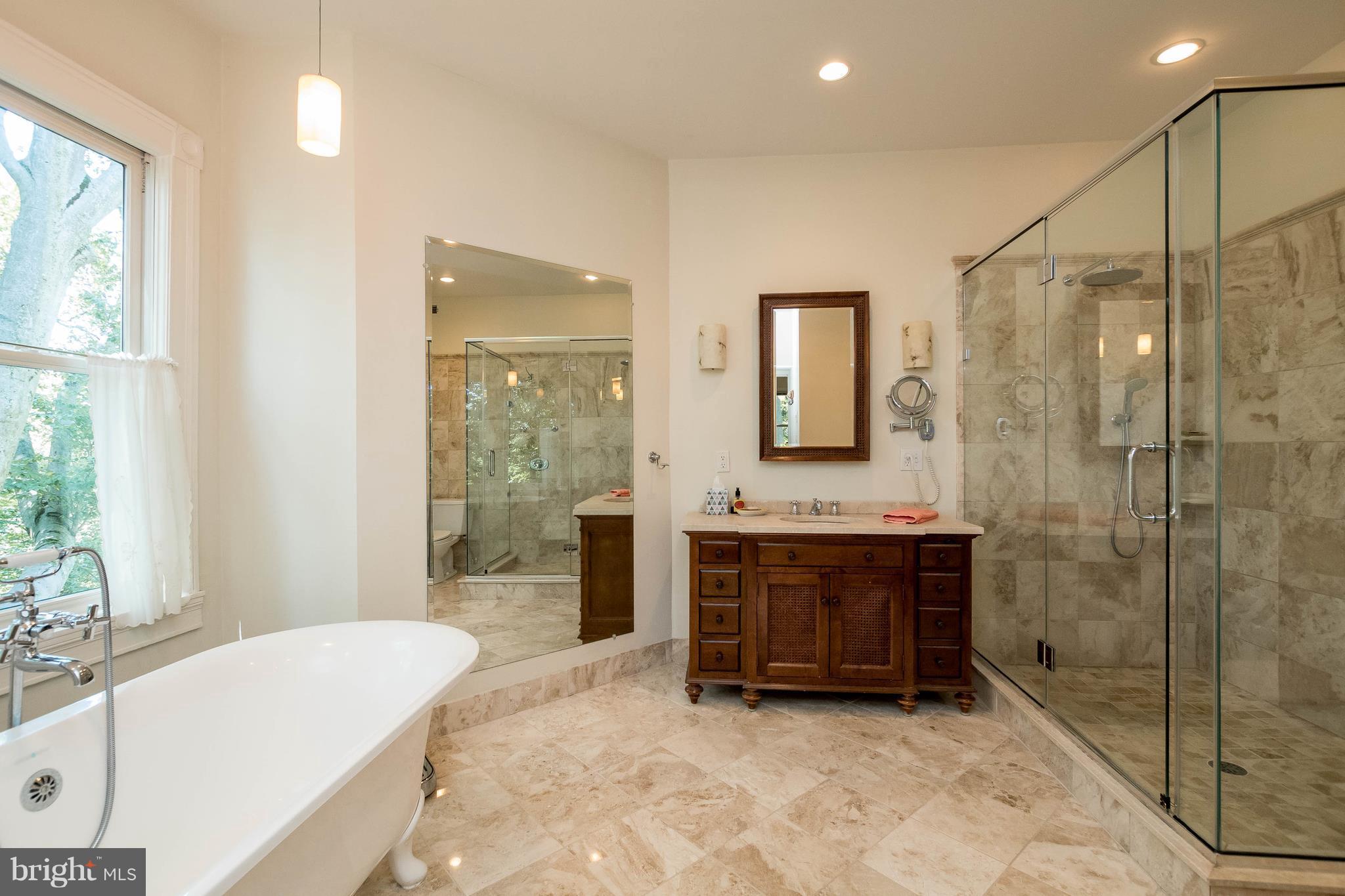 MOUNT WASHINGTON - Residential