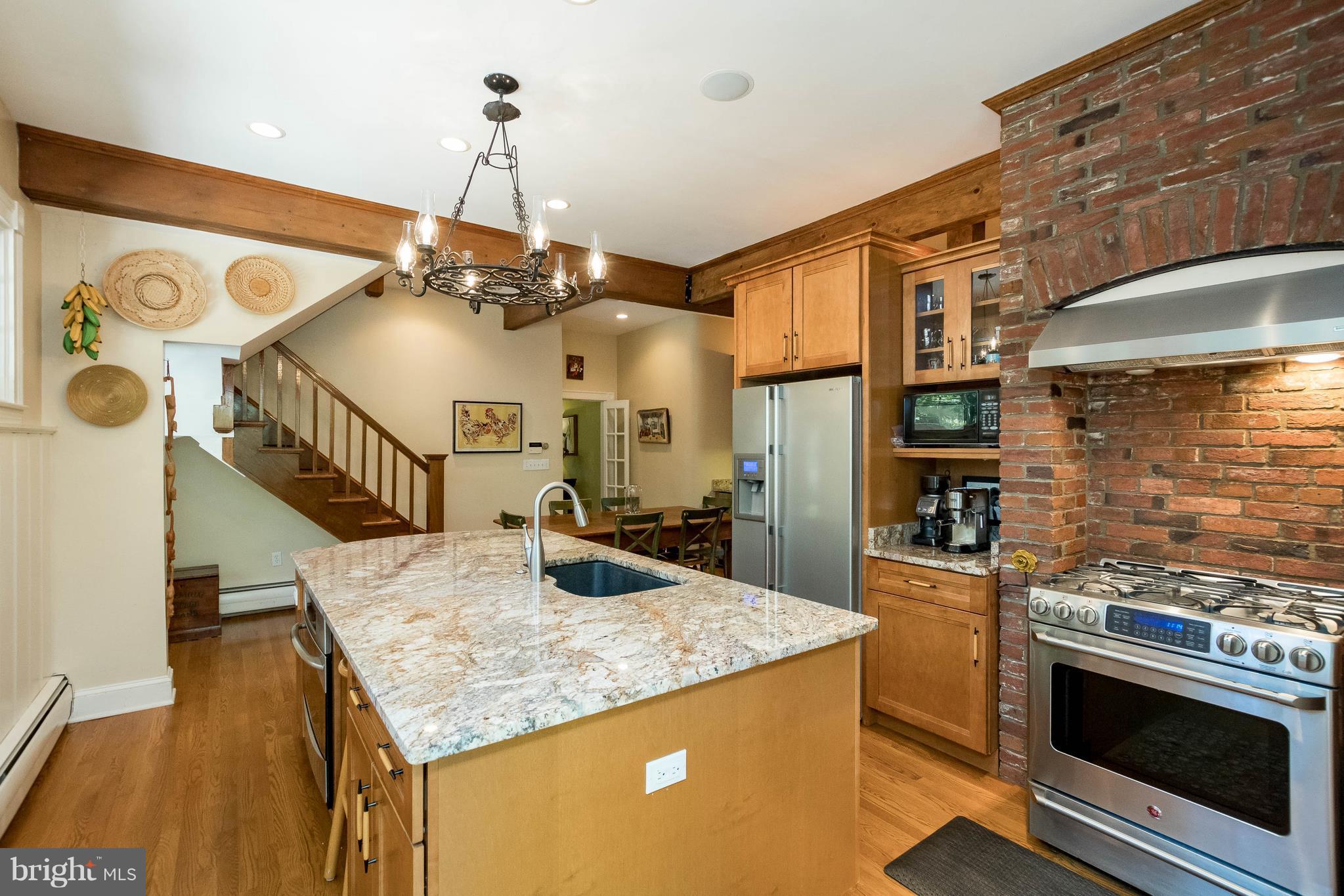 MOUNT WASHINGTON - Residential