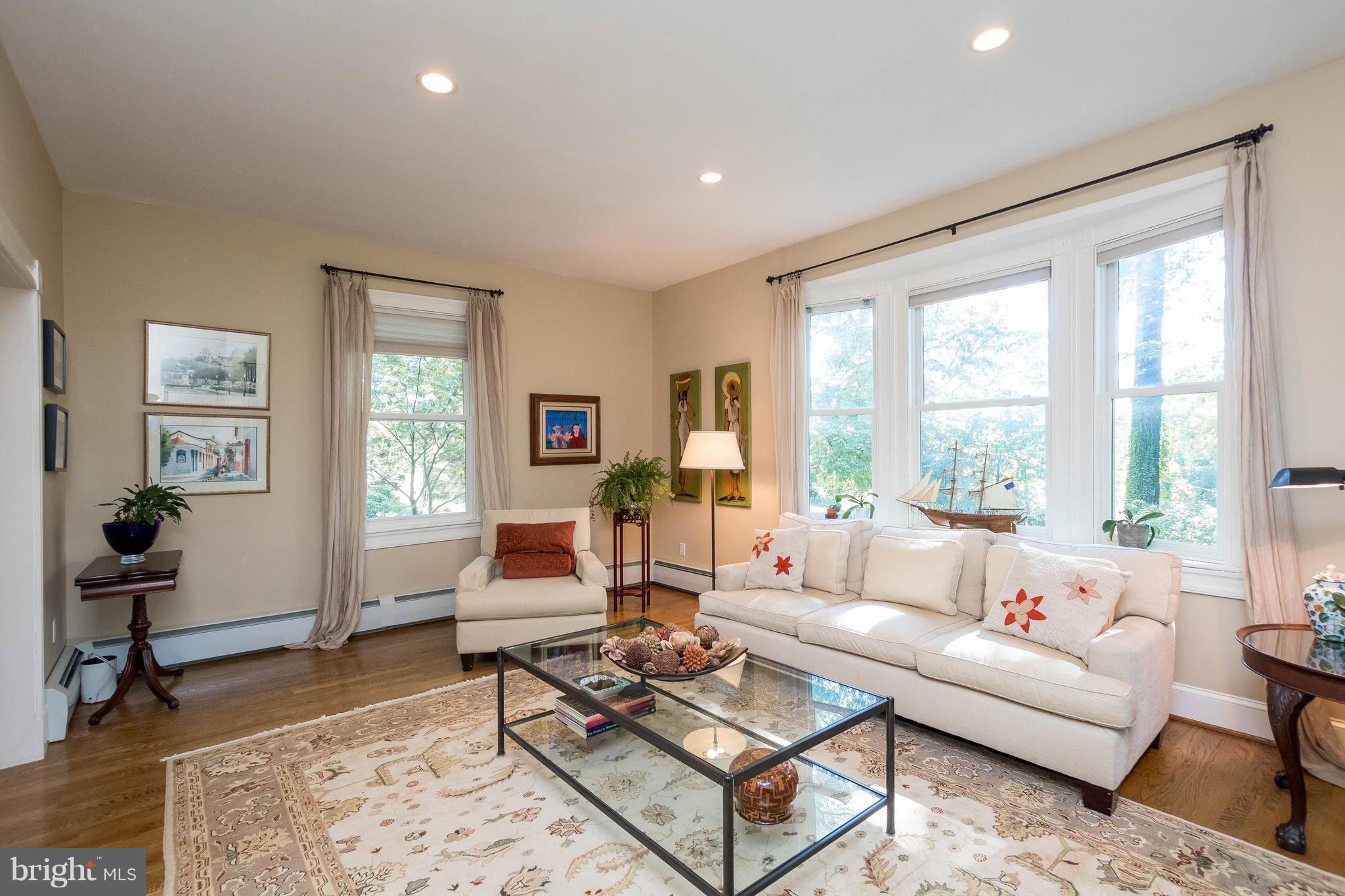 MOUNT WASHINGTON - Residential