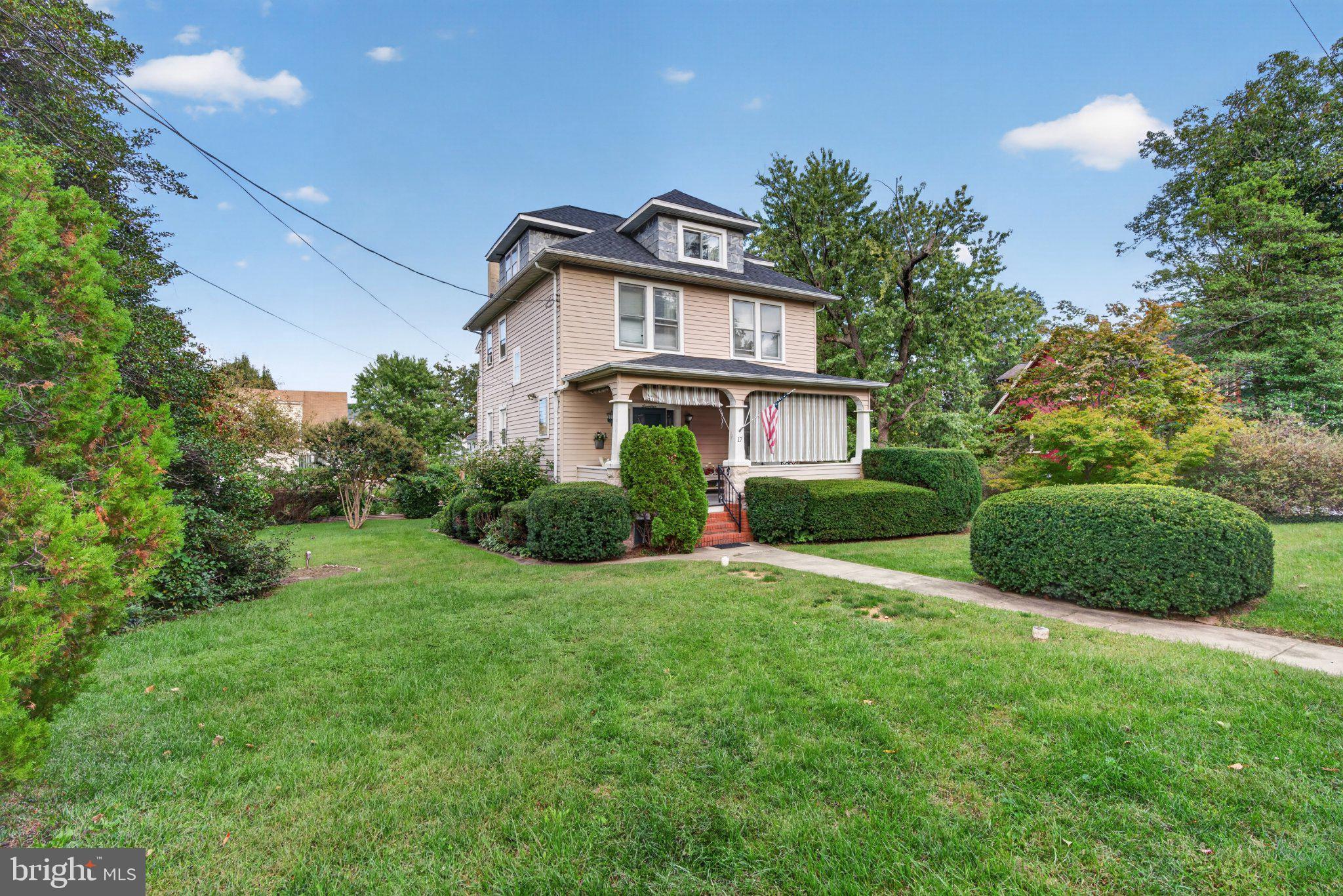 17 DELREY AVENUE