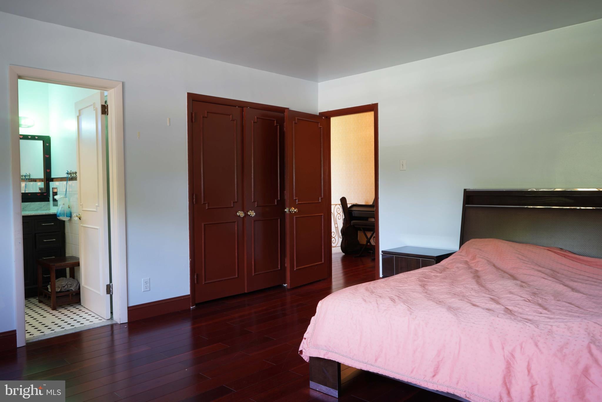 1104 GAINSBORO ROAD