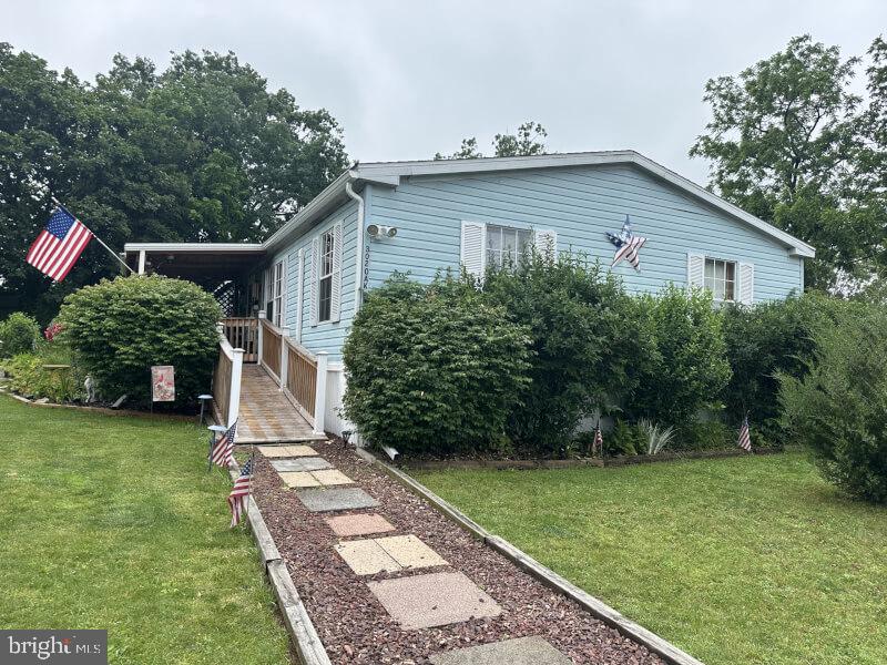 302 OAK STREET