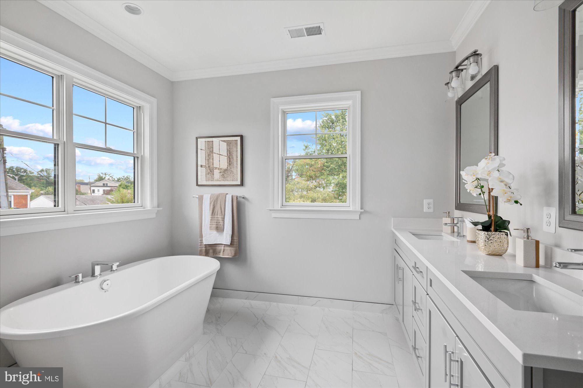 LYON PARK - Residential