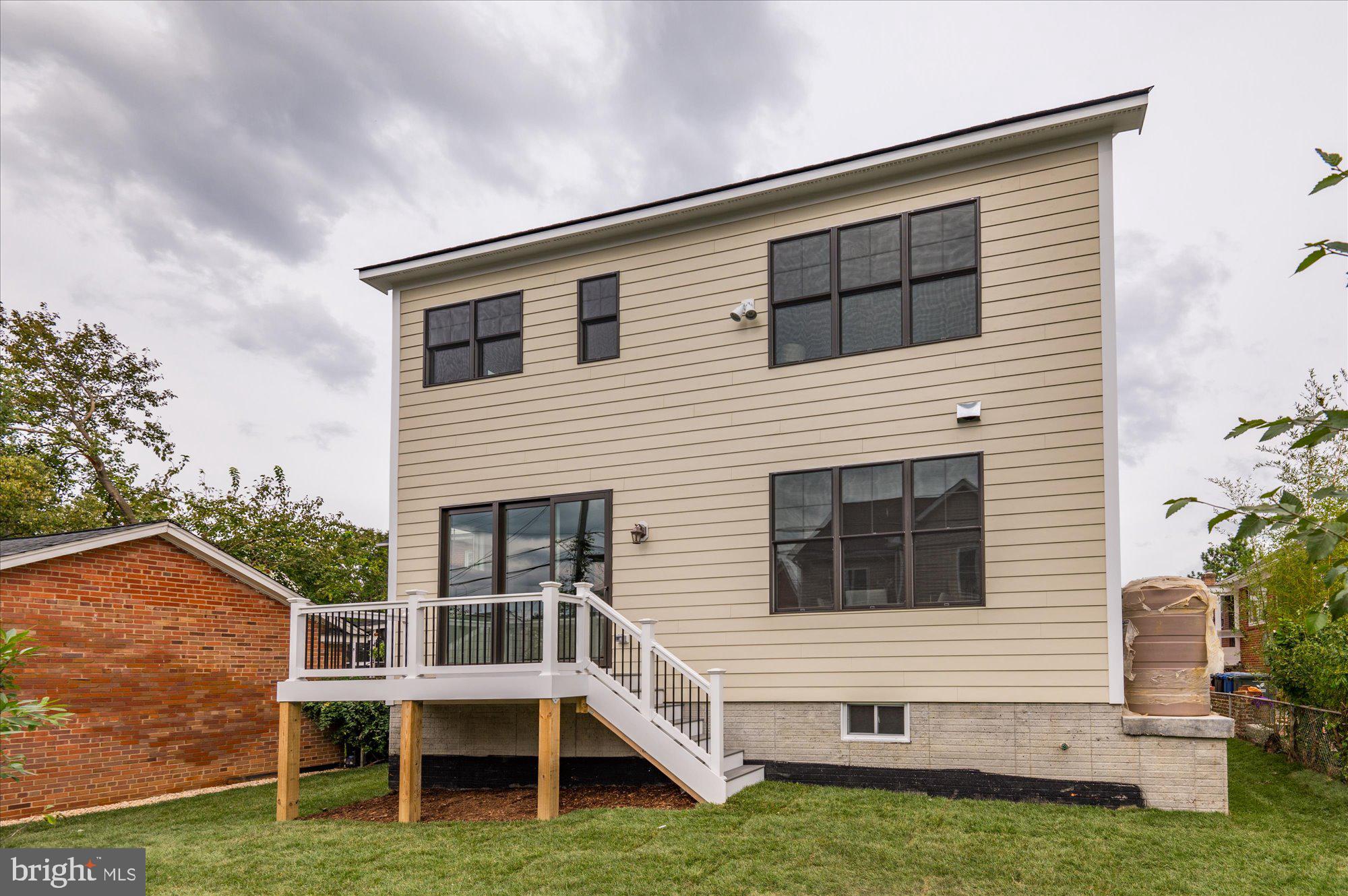 LYON PARK - Residential