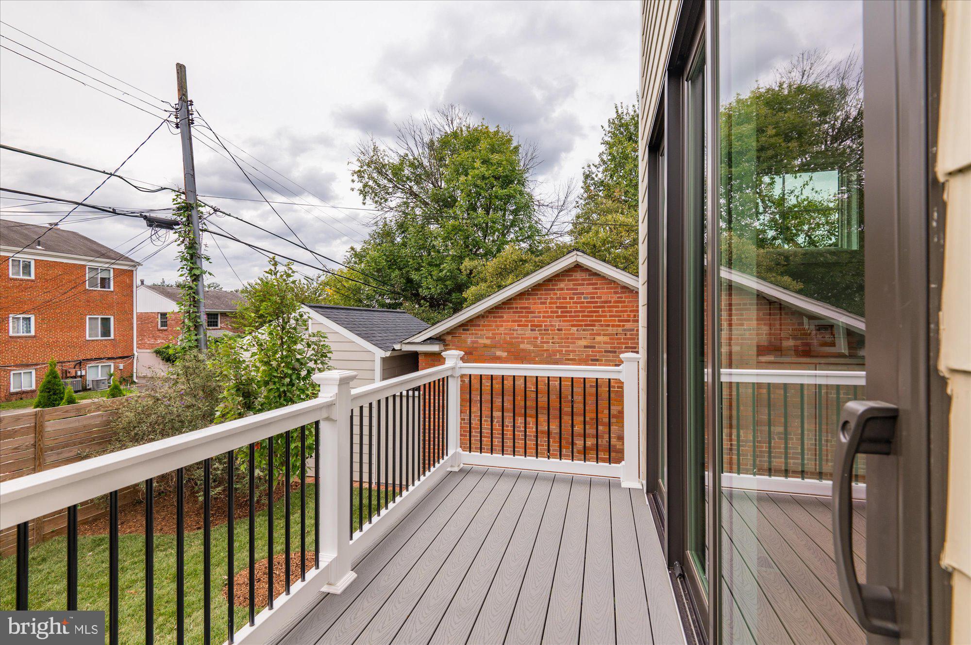 LYON PARK - Residential