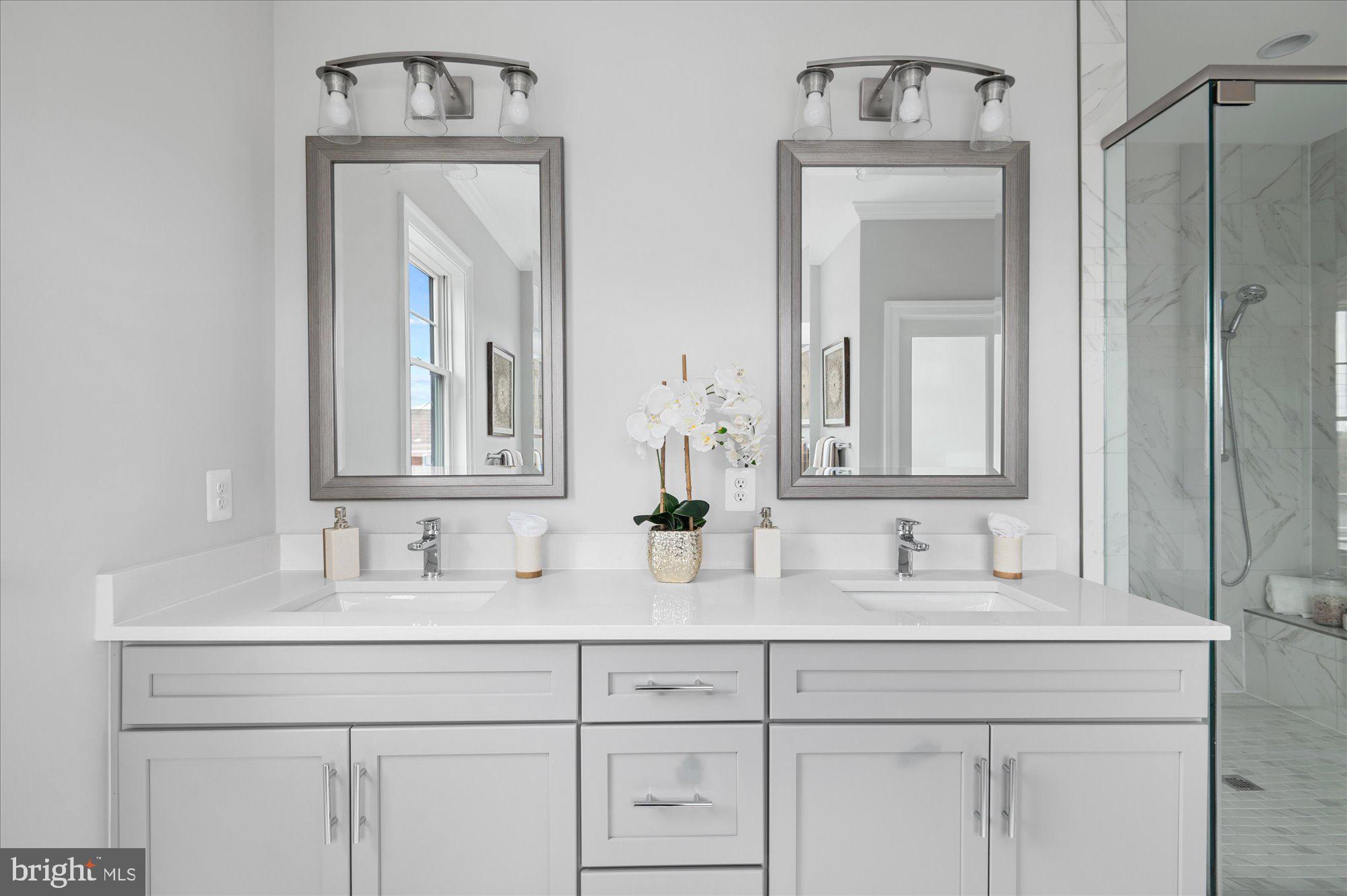 LYON PARK - Residential