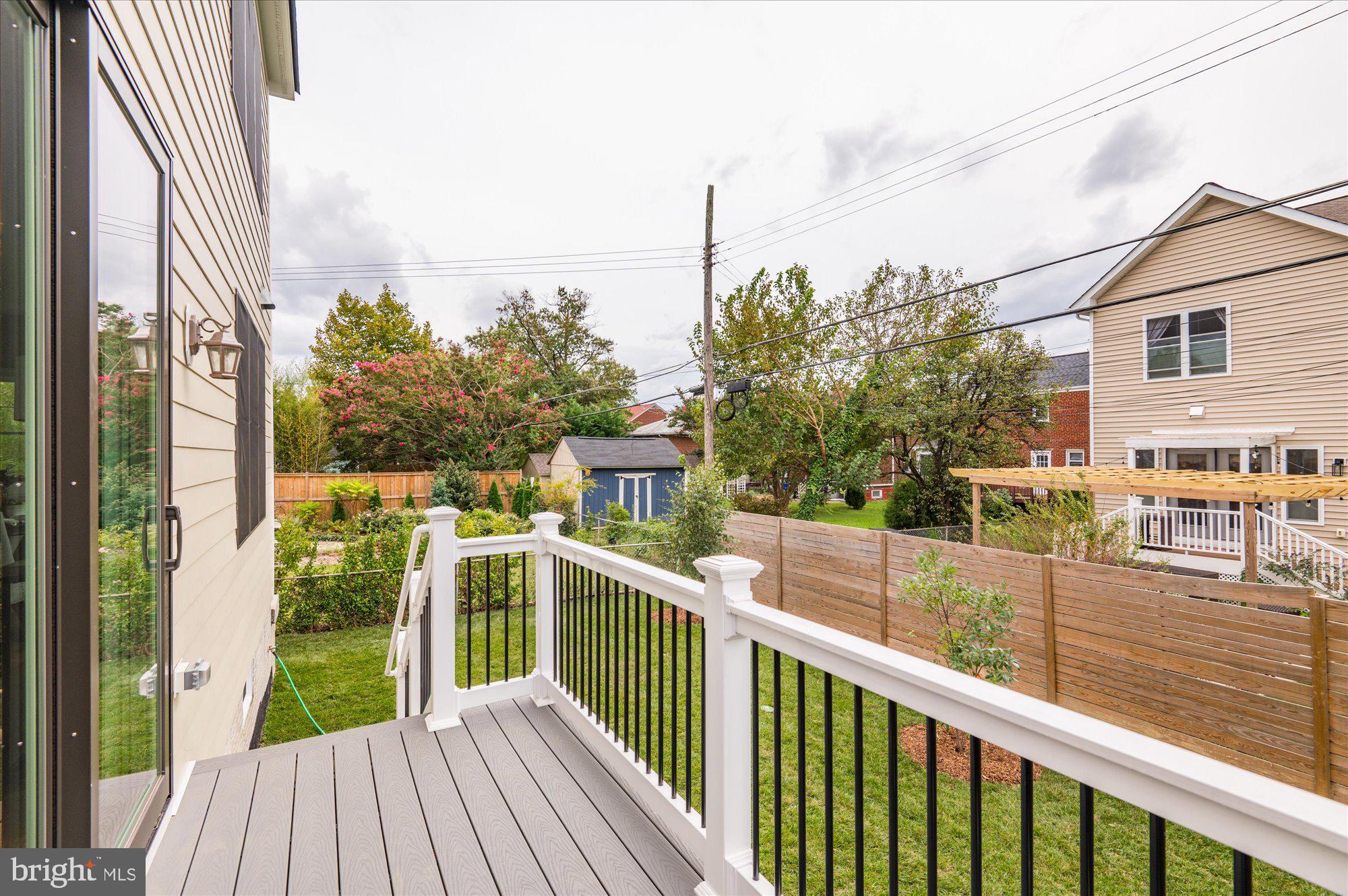 LYON PARK - Residential