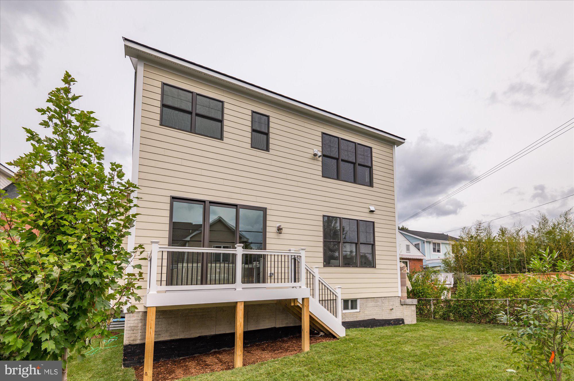 LYON PARK - Residential