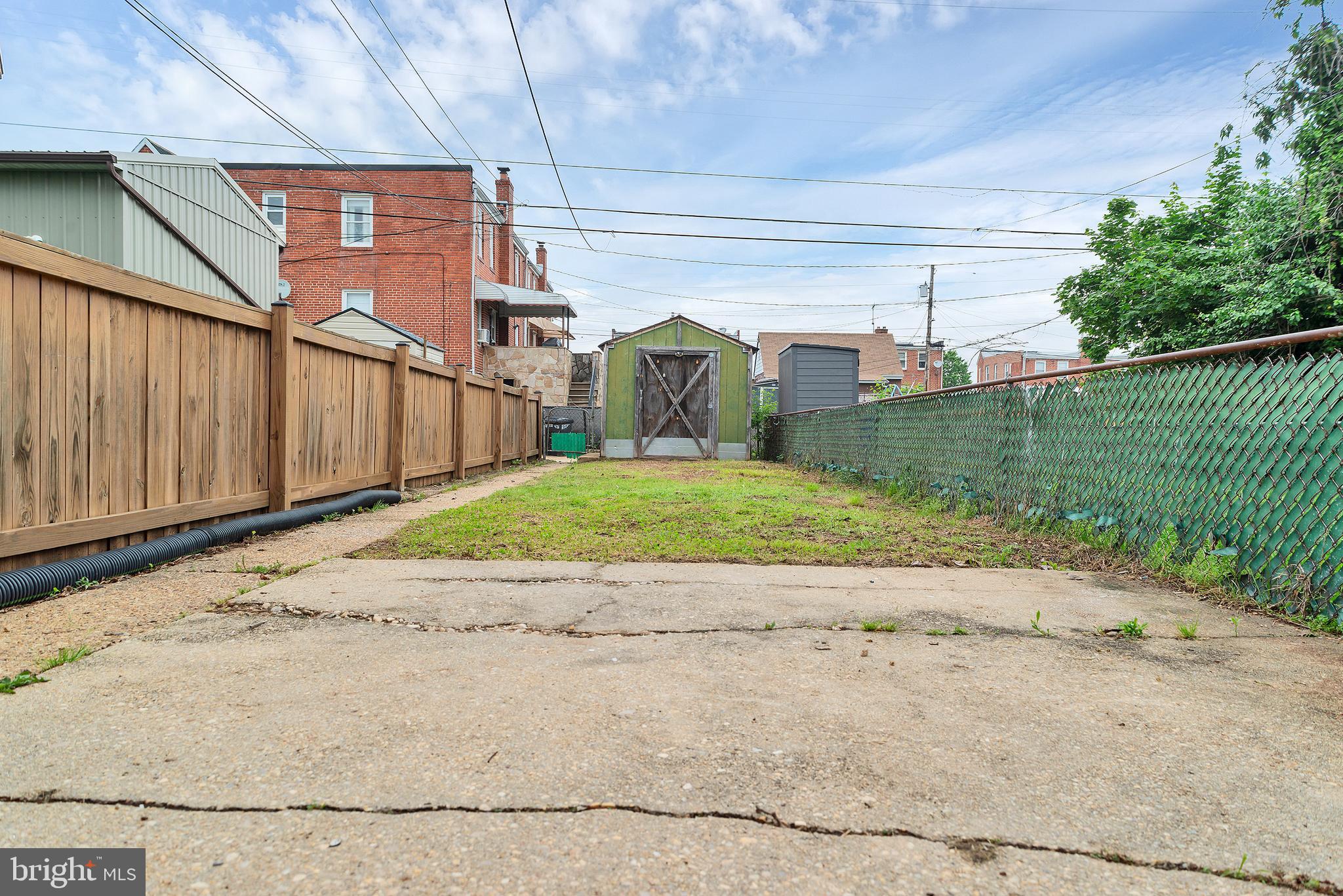 VIOLETVILLE - Residential Lease