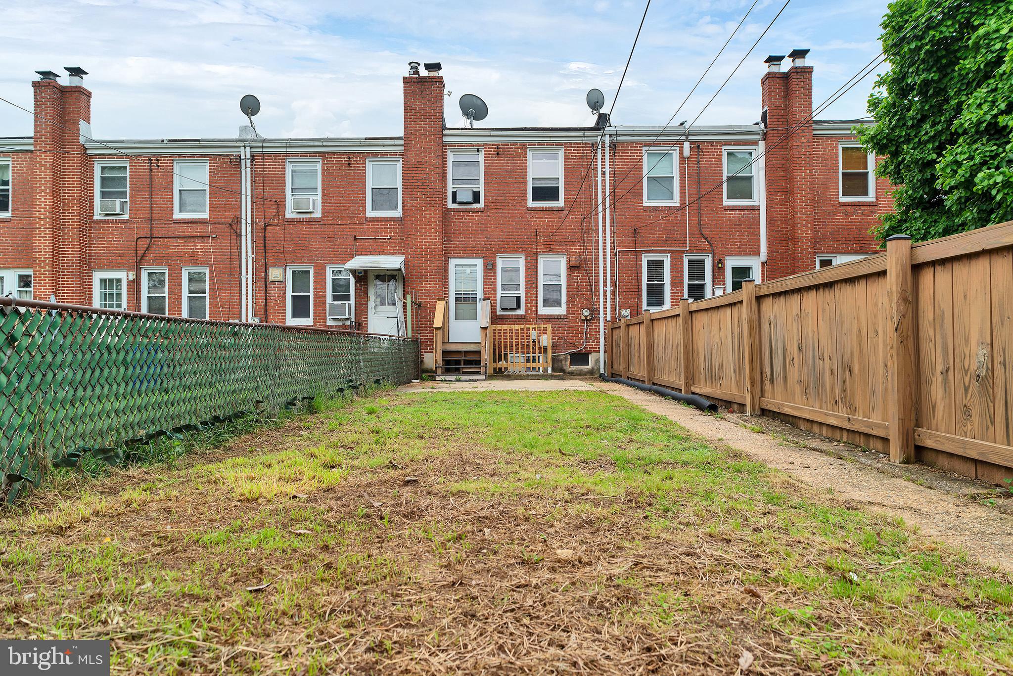 VIOLETVILLE - Residential Lease