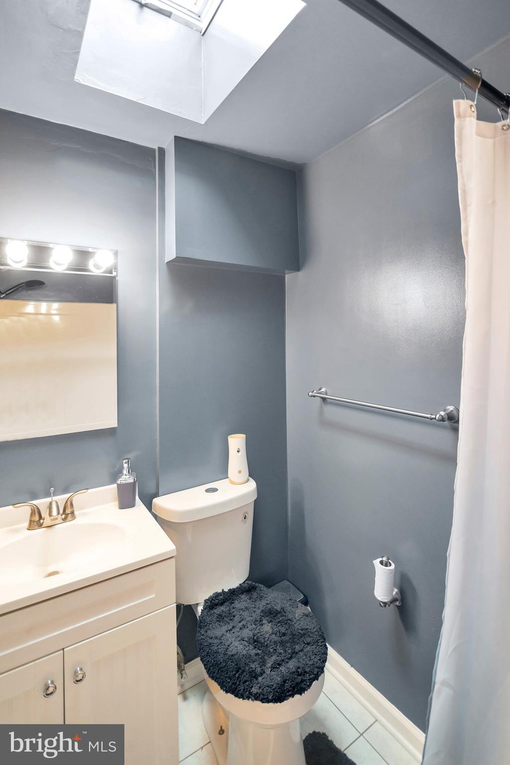 VIOLETVILLE - Residential Lease