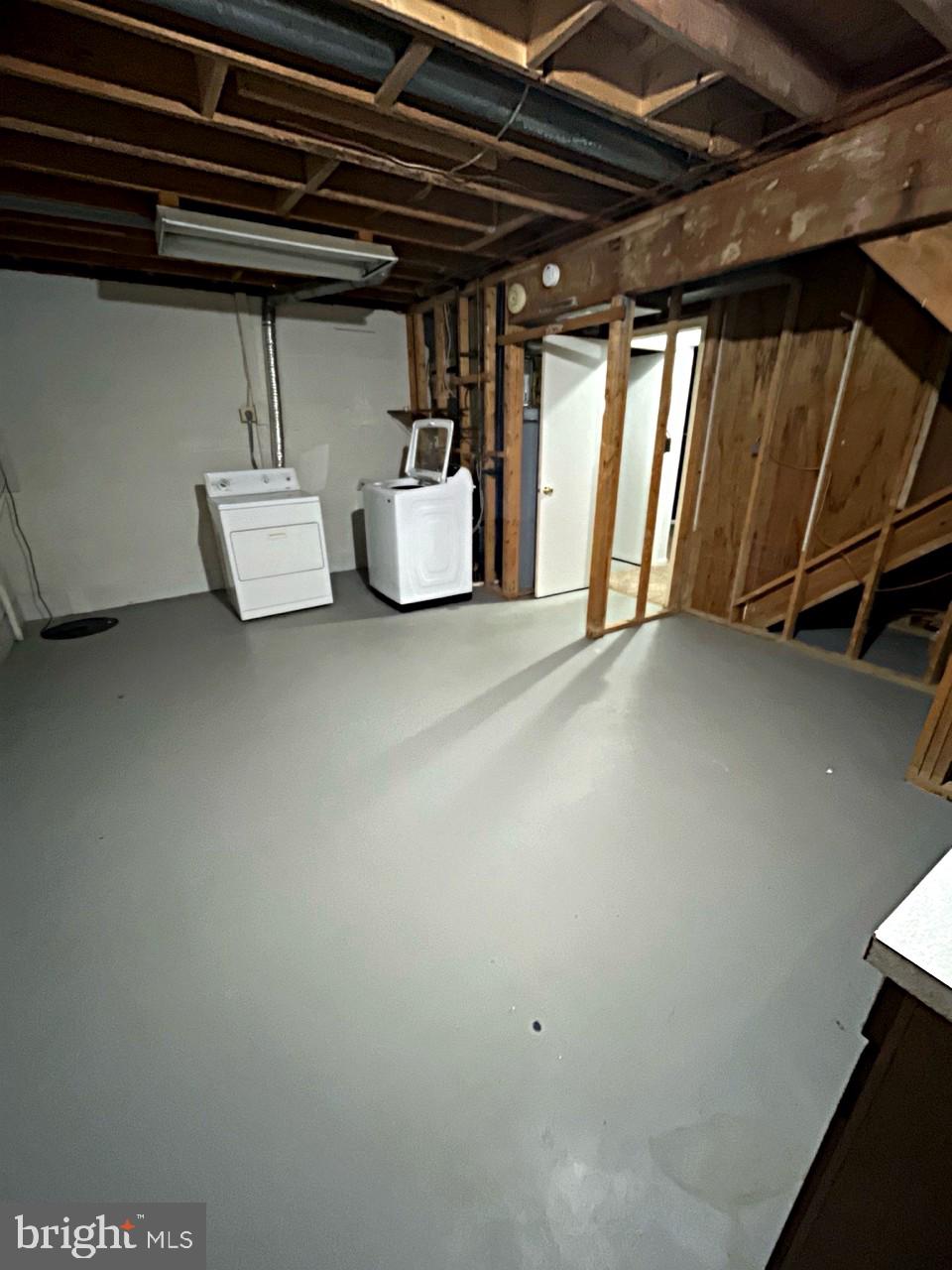 TWINBROOK - Residential Lease