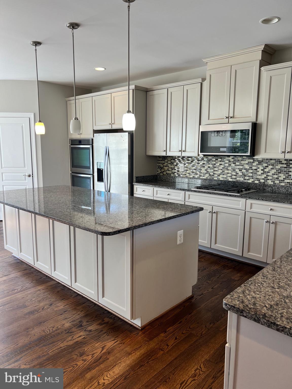 OAKTON EAST - Residential Lease