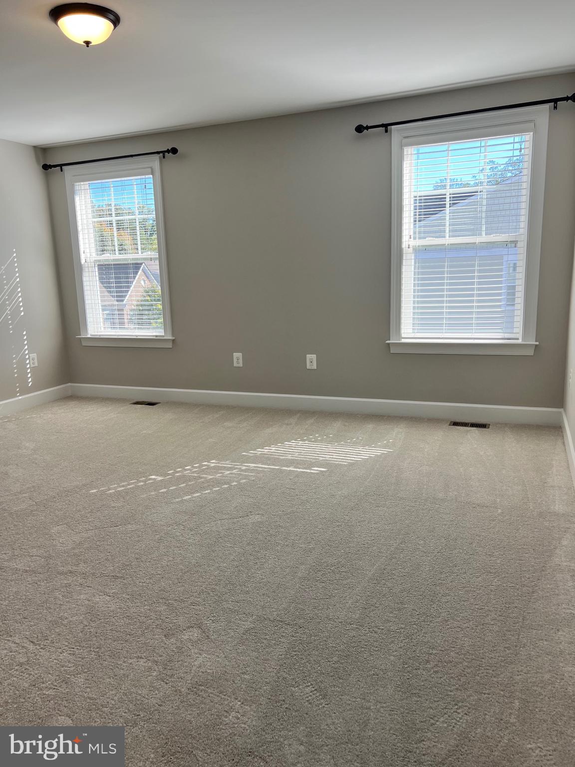 OAKTON EAST - Residential Lease