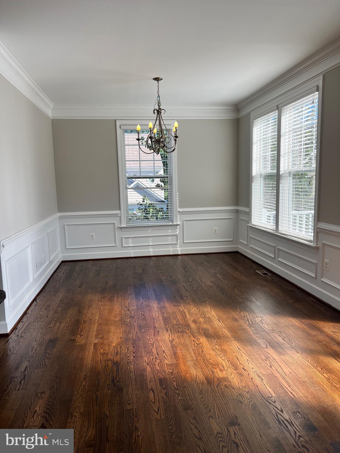 OAKTON EAST - Residential Lease