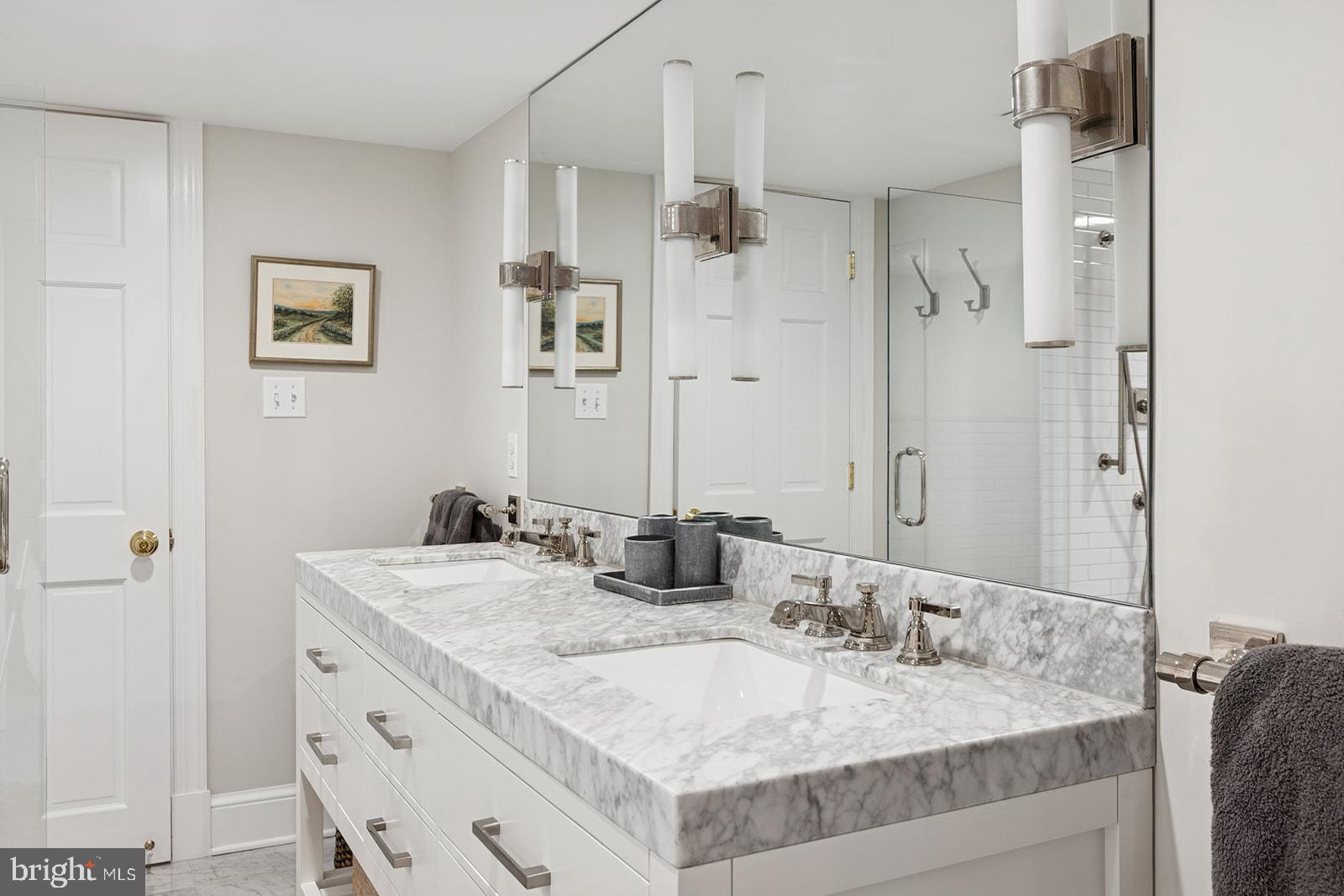 CHAPEL HILL - Residential