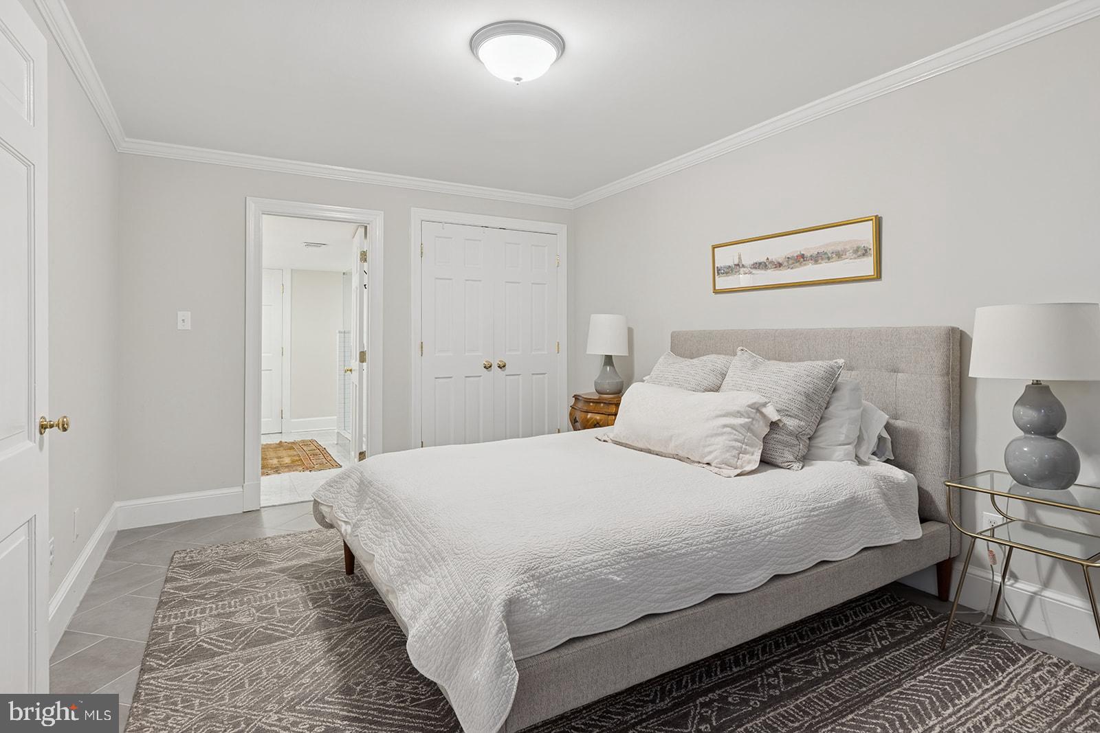 CHAPEL HILL - Residential