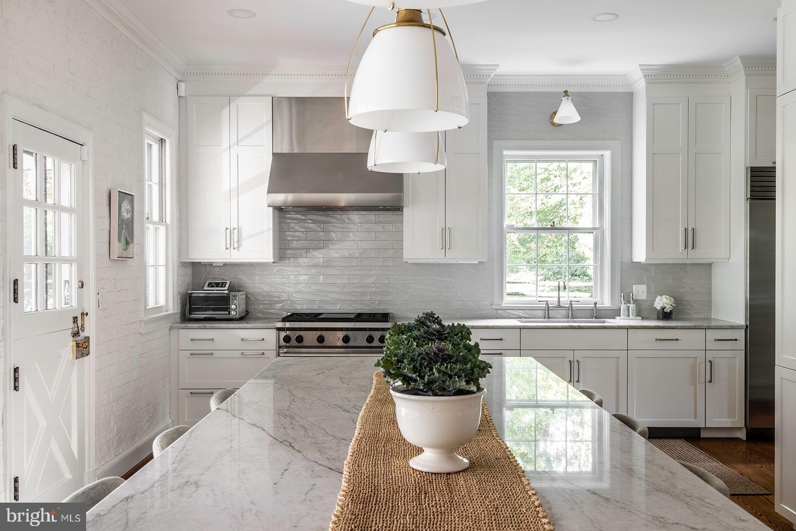 CHAPEL HILL - Residential