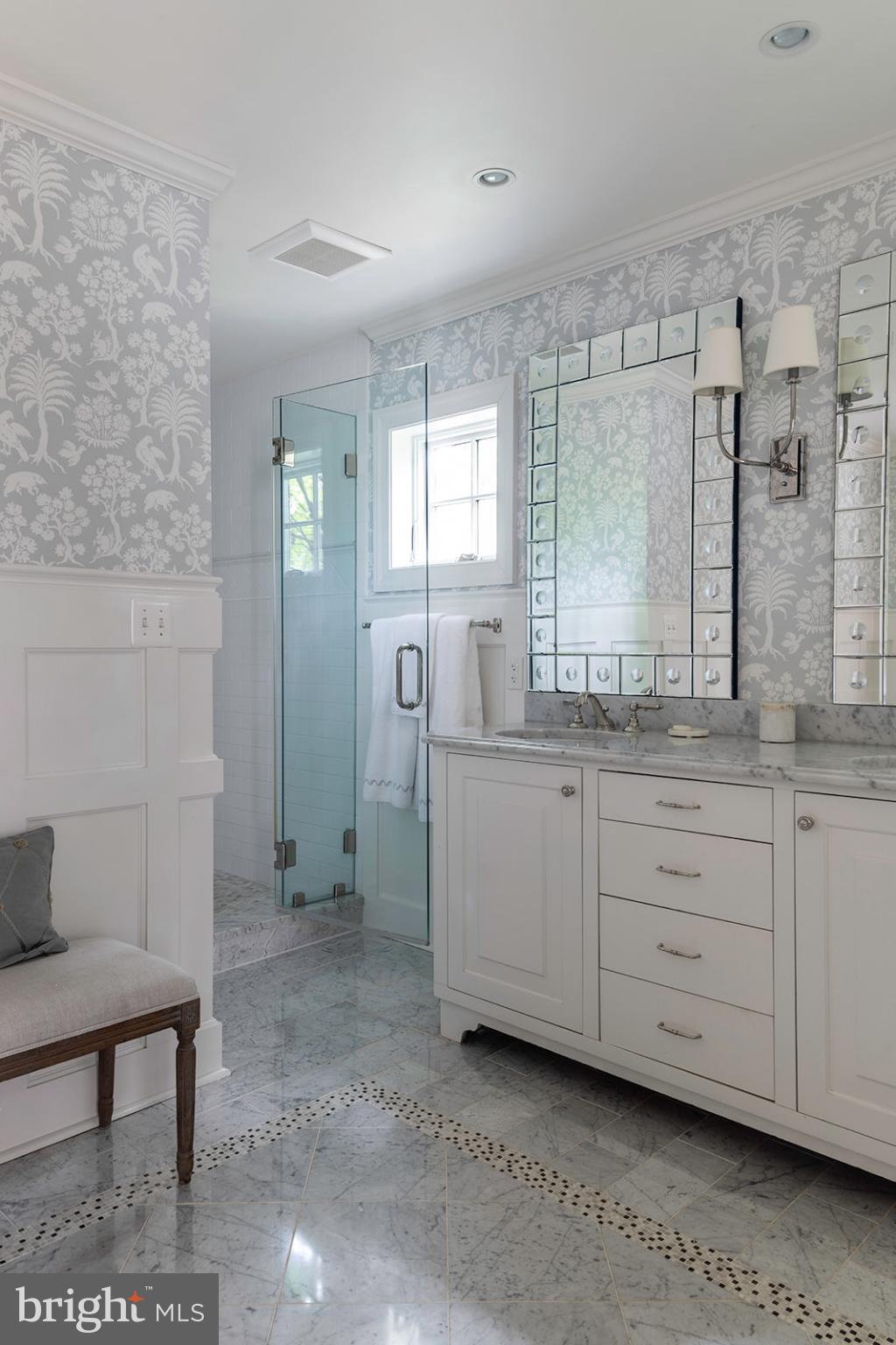 CHAPEL HILL - Residential