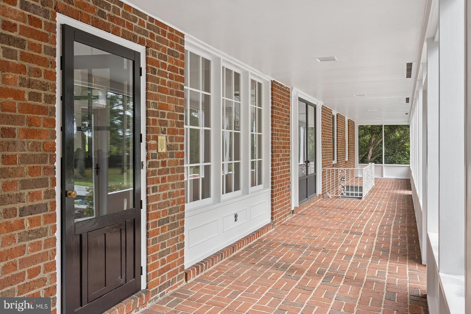 CHAPEL HILL - Residential