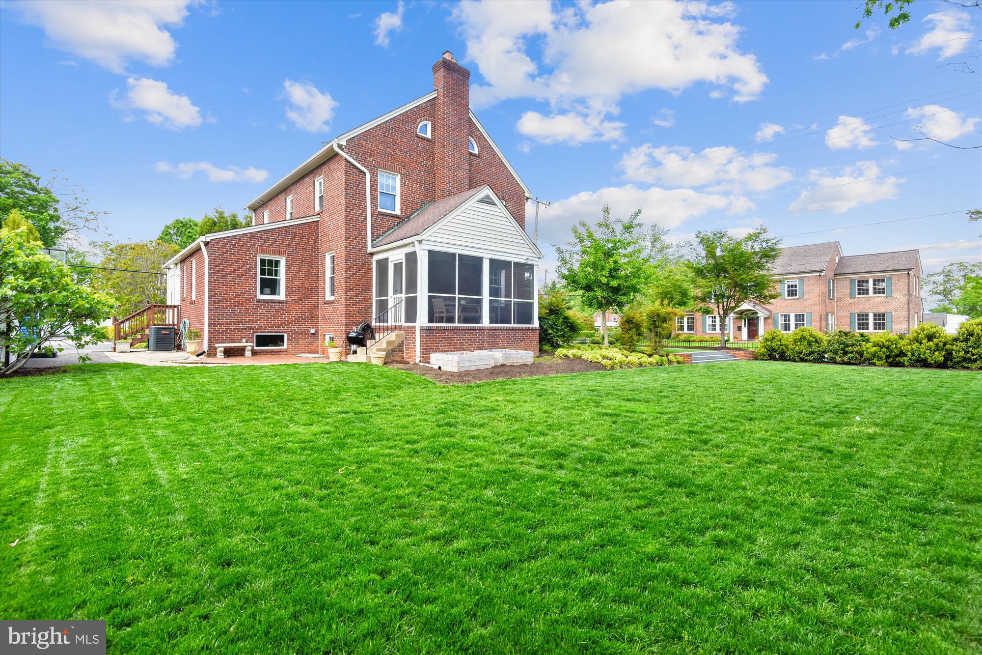 LYON PARK - Residential