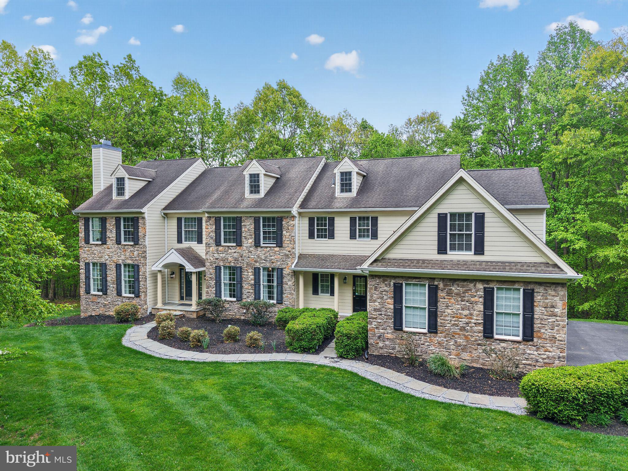 VIRGINIA GLEN - Residential