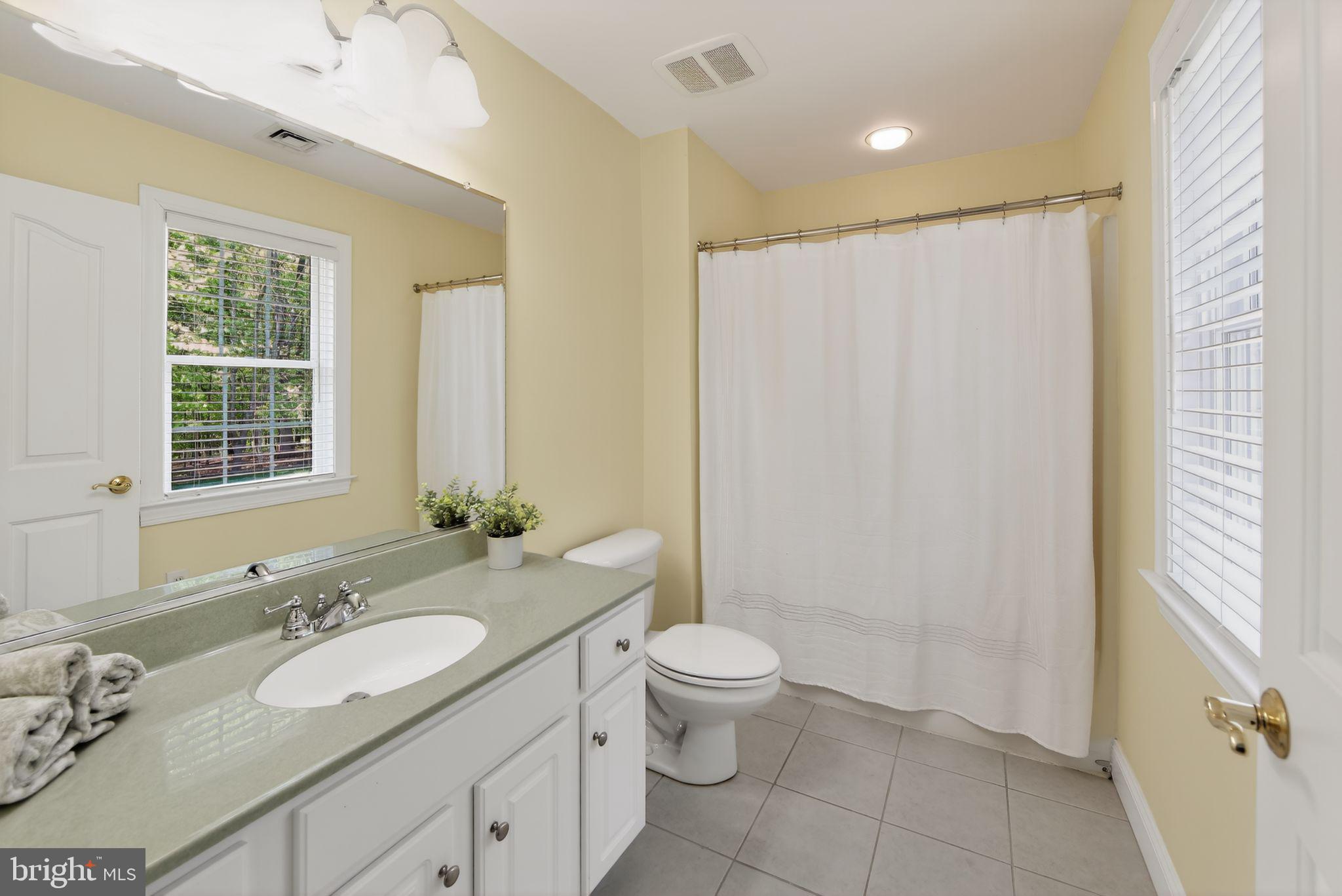 VIRGINIA GLEN - Residential