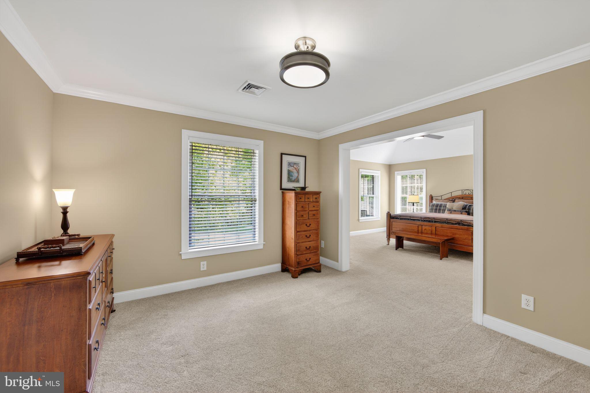 VIRGINIA GLEN - Residential