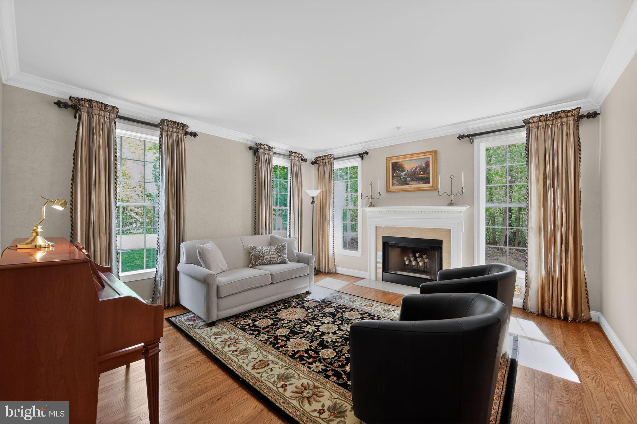 VIRGINIA GLEN - Residential