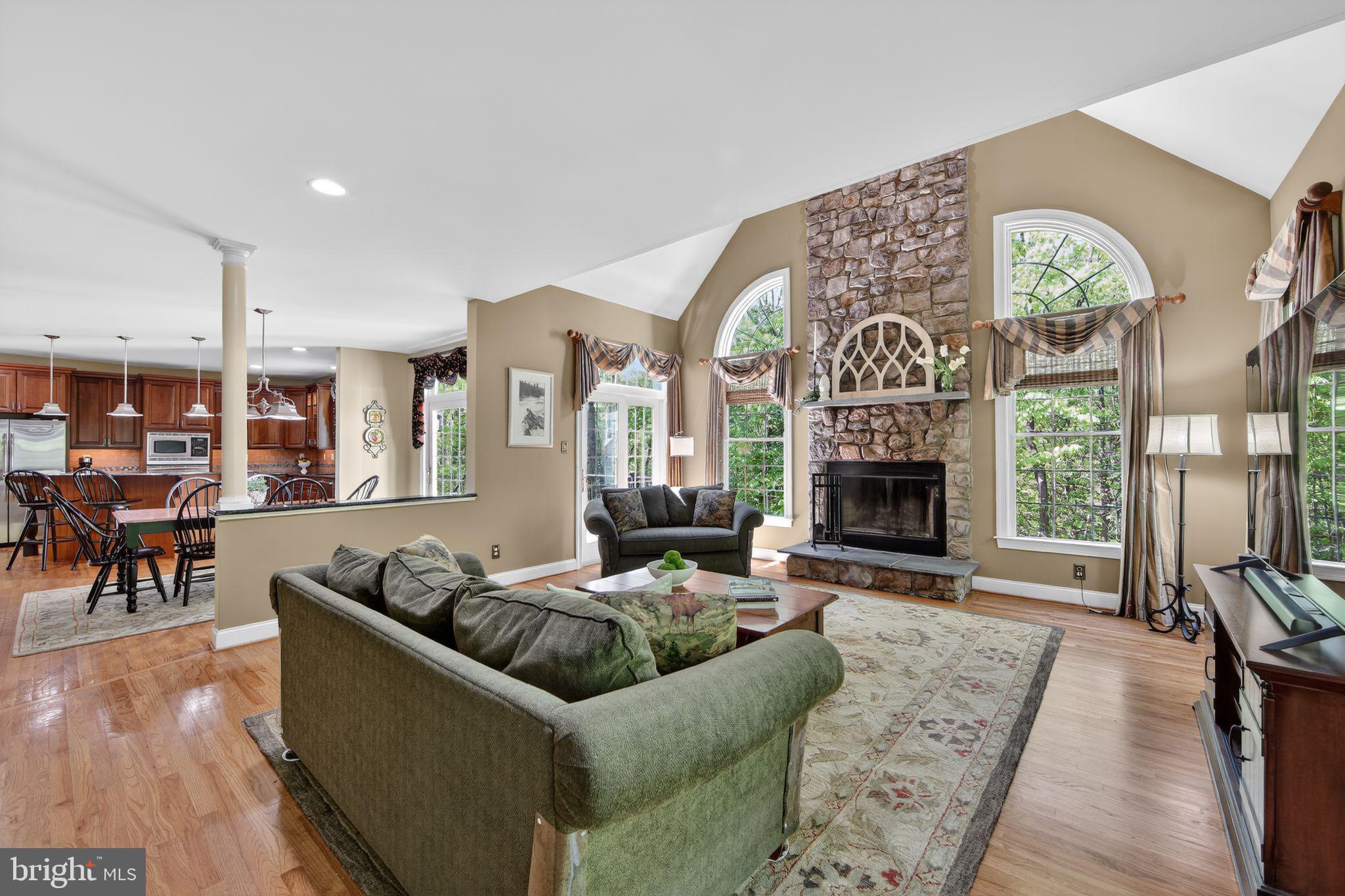 VIRGINIA GLEN - Residential