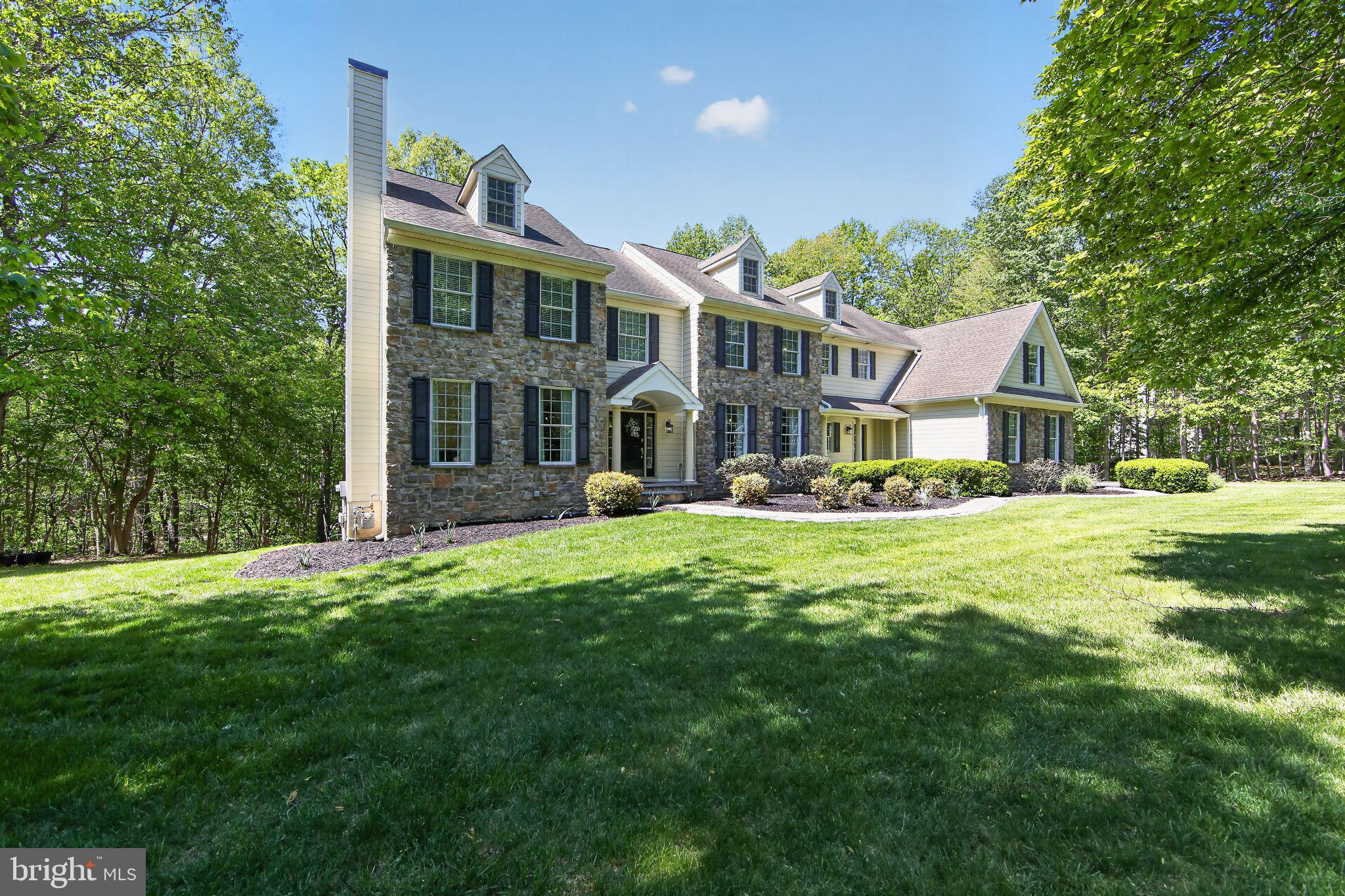 VIRGINIA GLEN - Residential