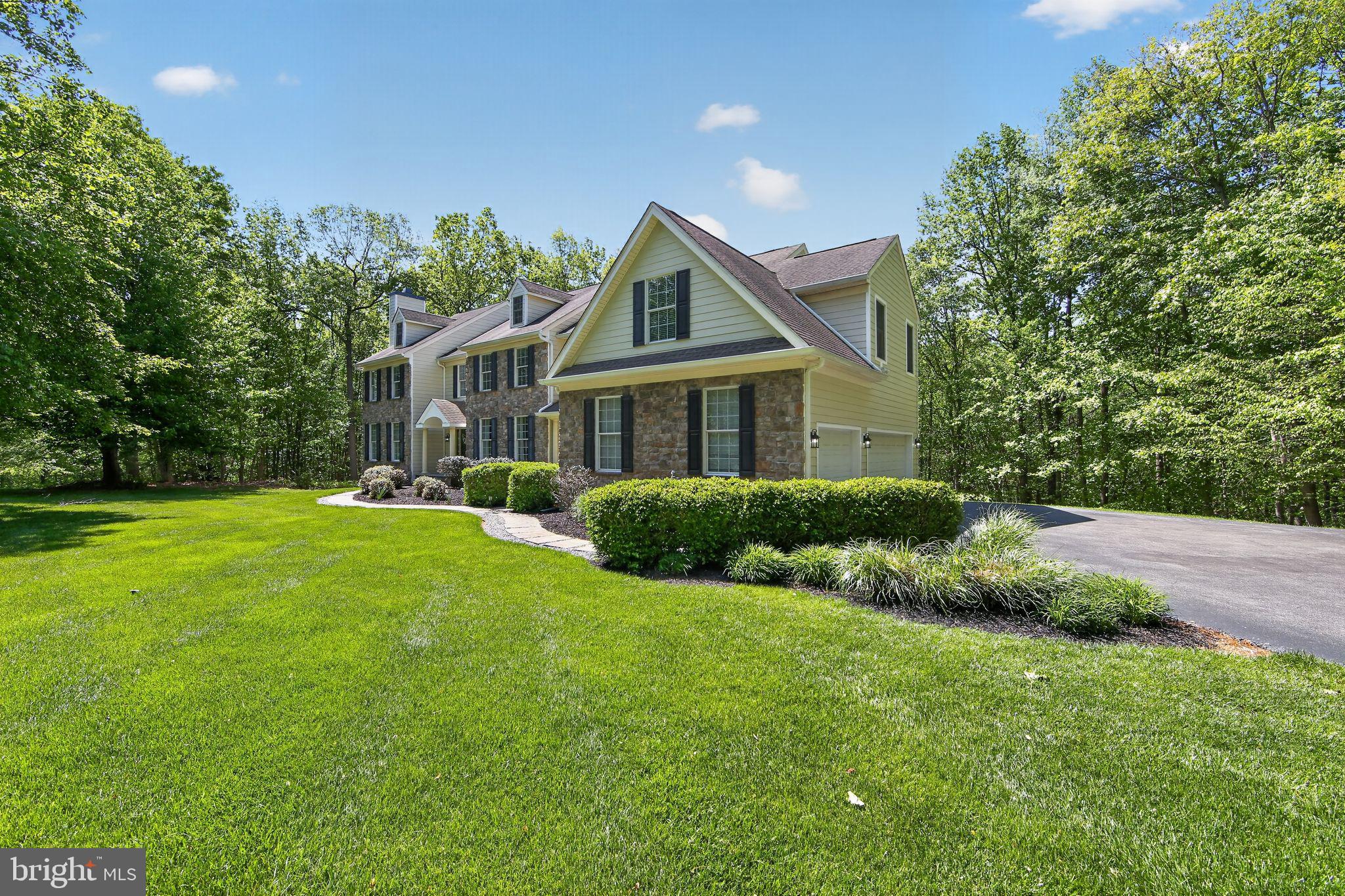 VIRGINIA GLEN - Residential