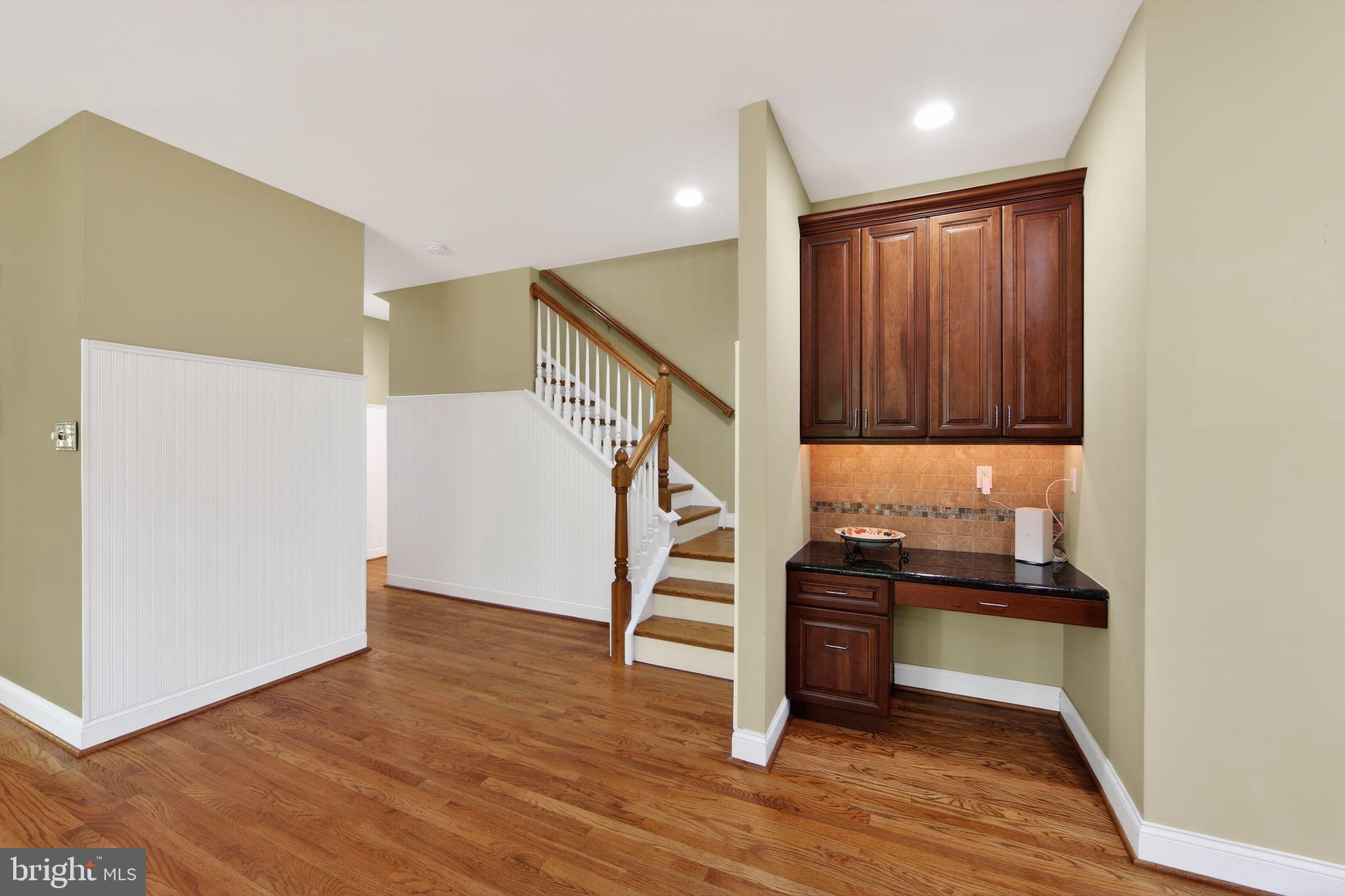 VIRGINIA GLEN - Residential