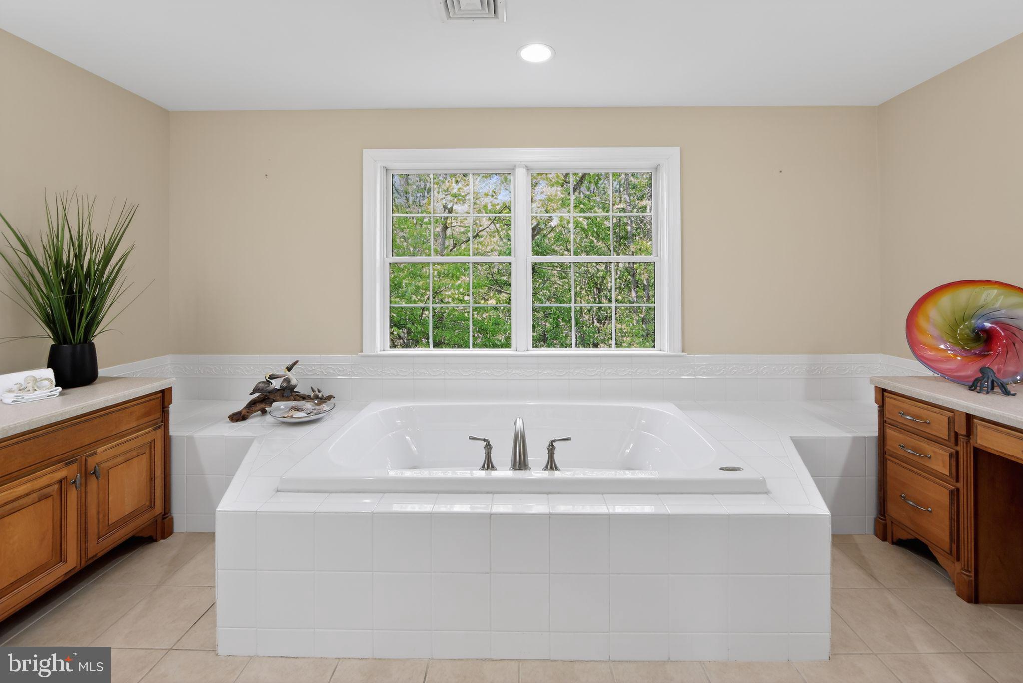 VIRGINIA GLEN - Residential