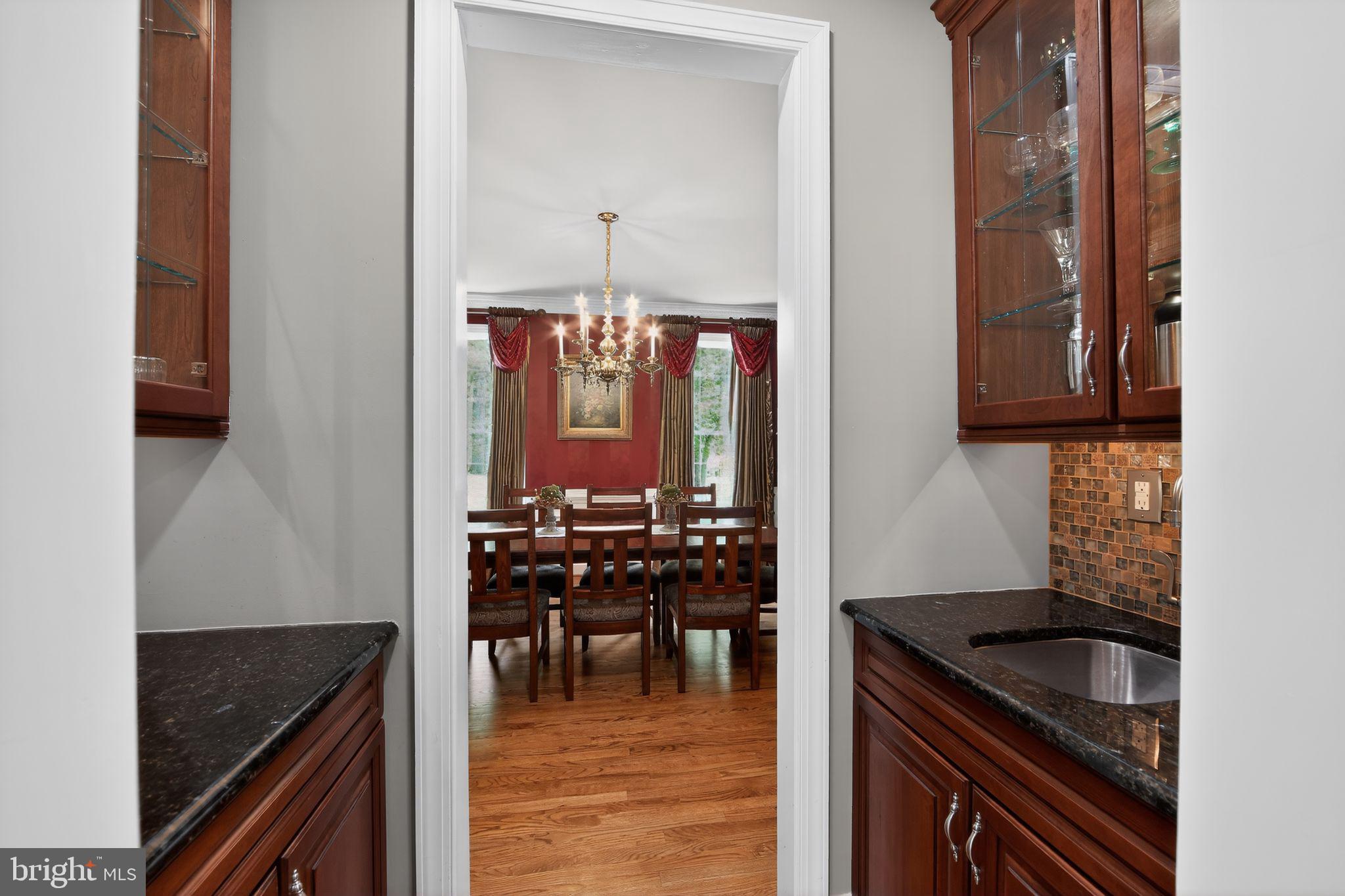 VIRGINIA GLEN - Residential