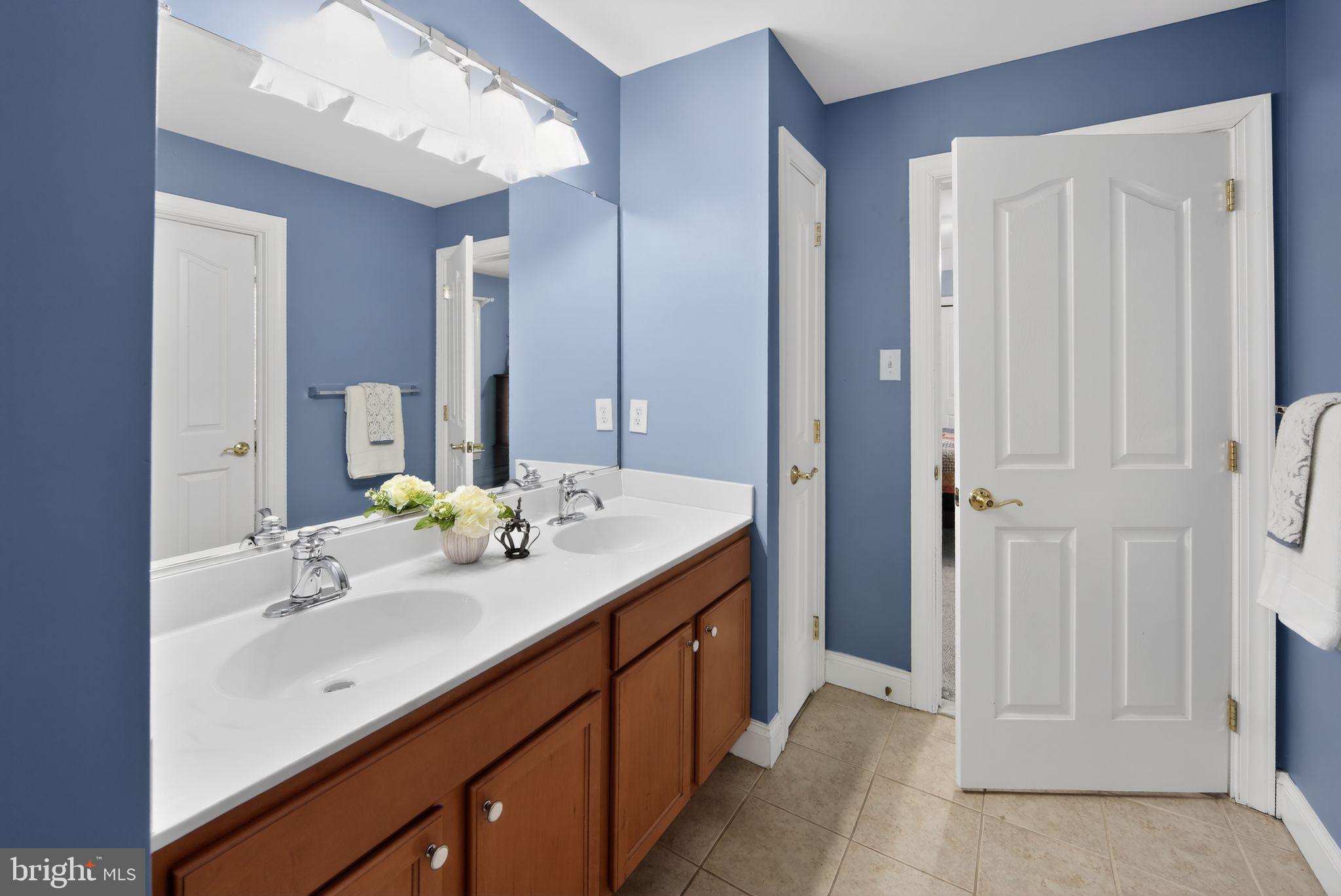 VIRGINIA GLEN - Residential